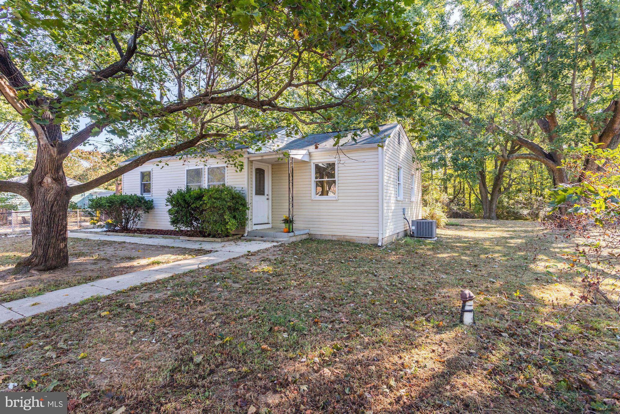 HOLLY HILL HARBOR - Residential Lease