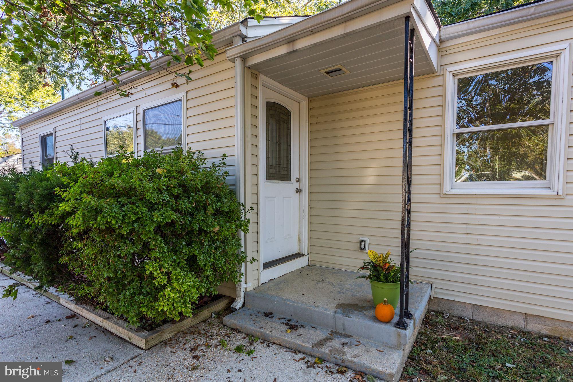 HOLLY HILL HARBOR - Residential Lease