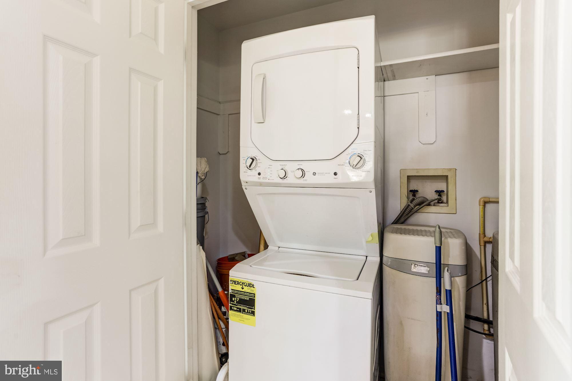 HOLLY HILL HARBOR - Residential Lease