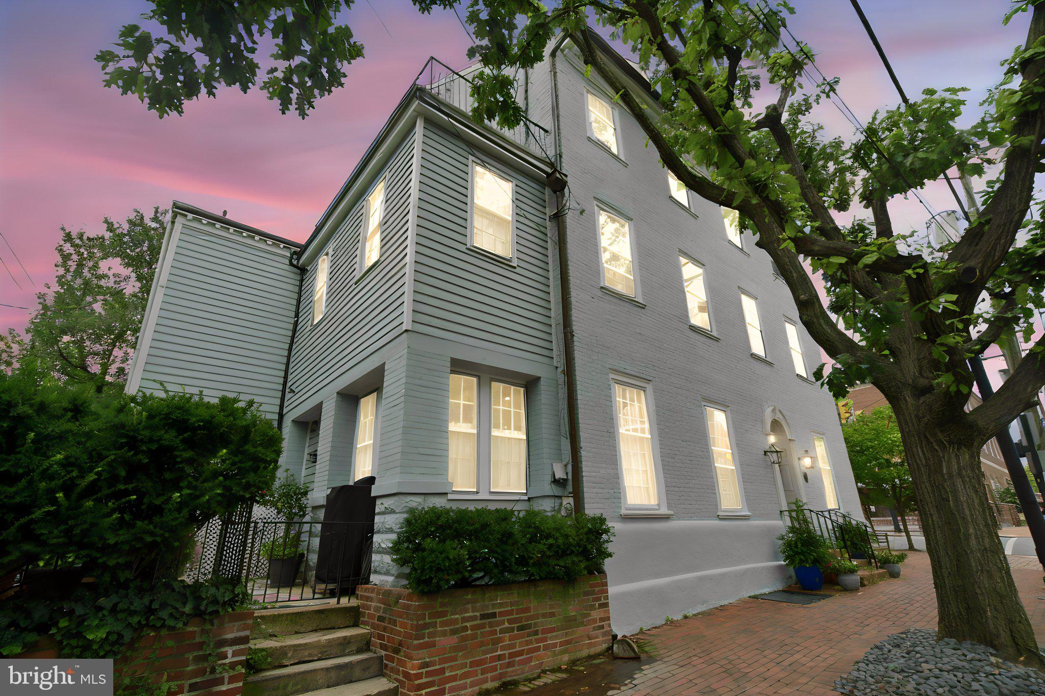 520 PRINCE STREET