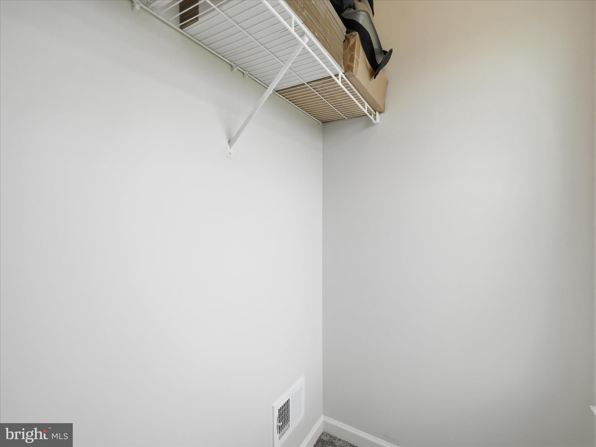 NOTTINGHAM MEADOWS - Residential