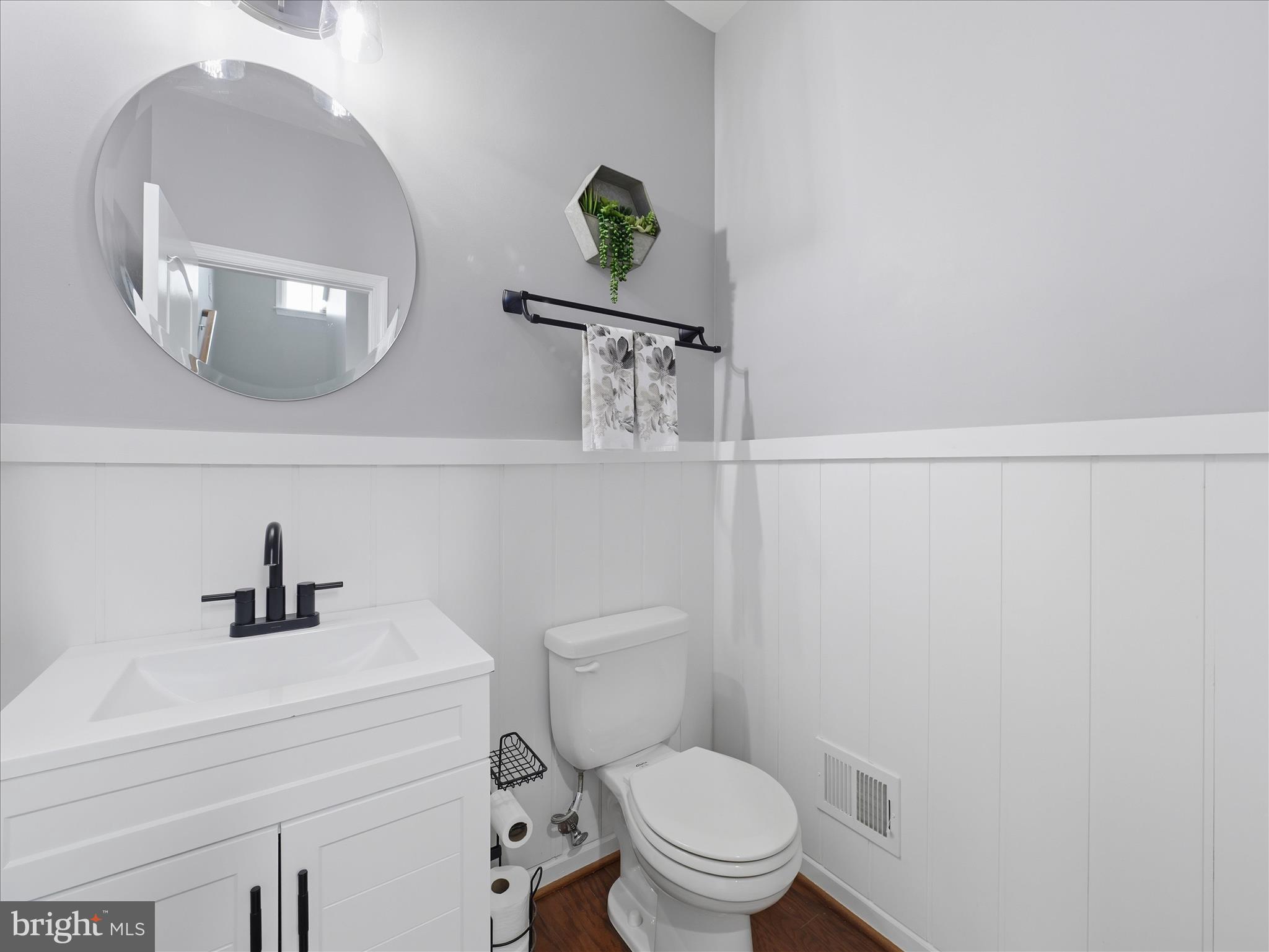 NOTTINGHAM MEADOWS - Residential