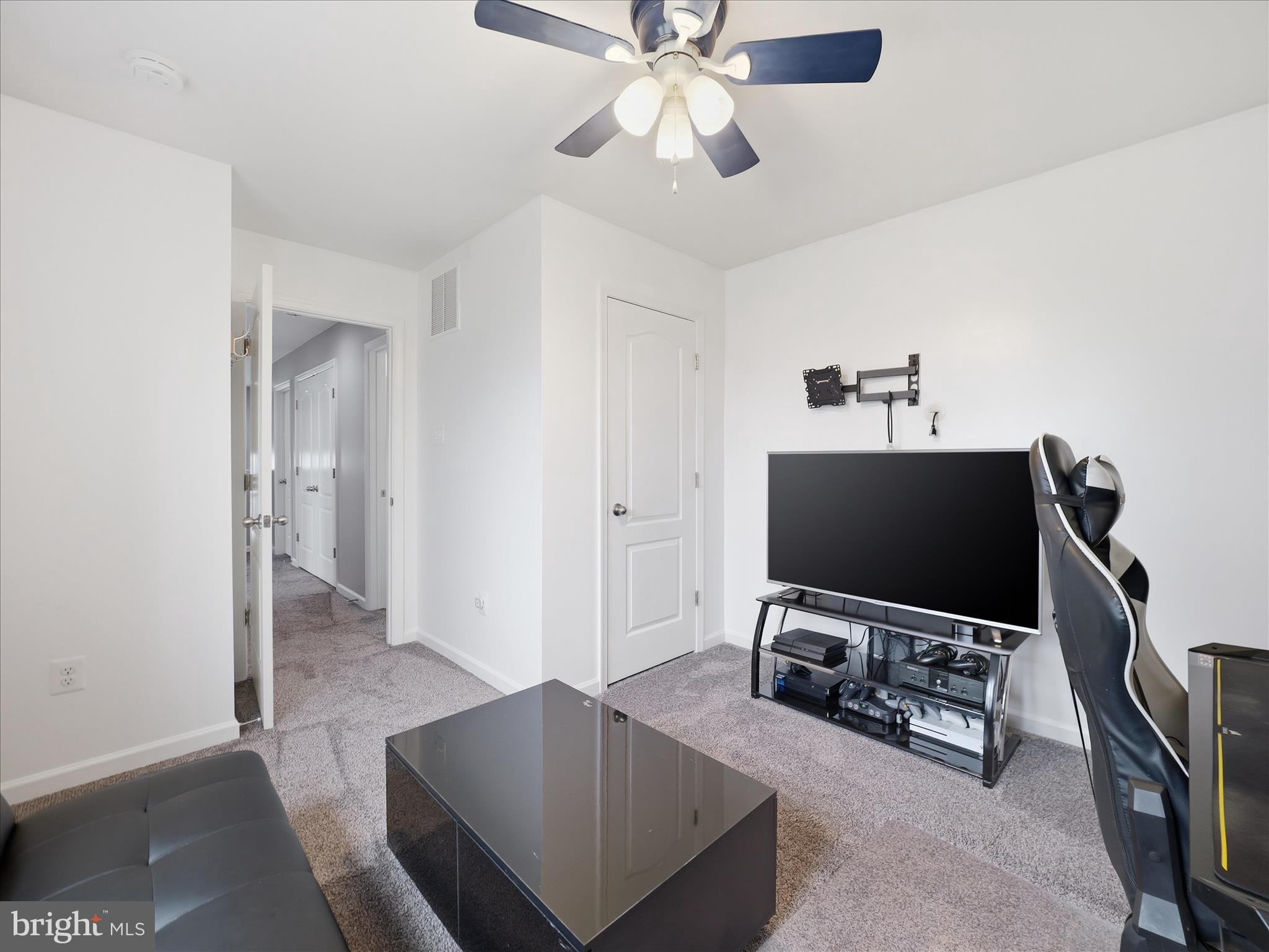 NOTTINGHAM MEADOWS - Residential