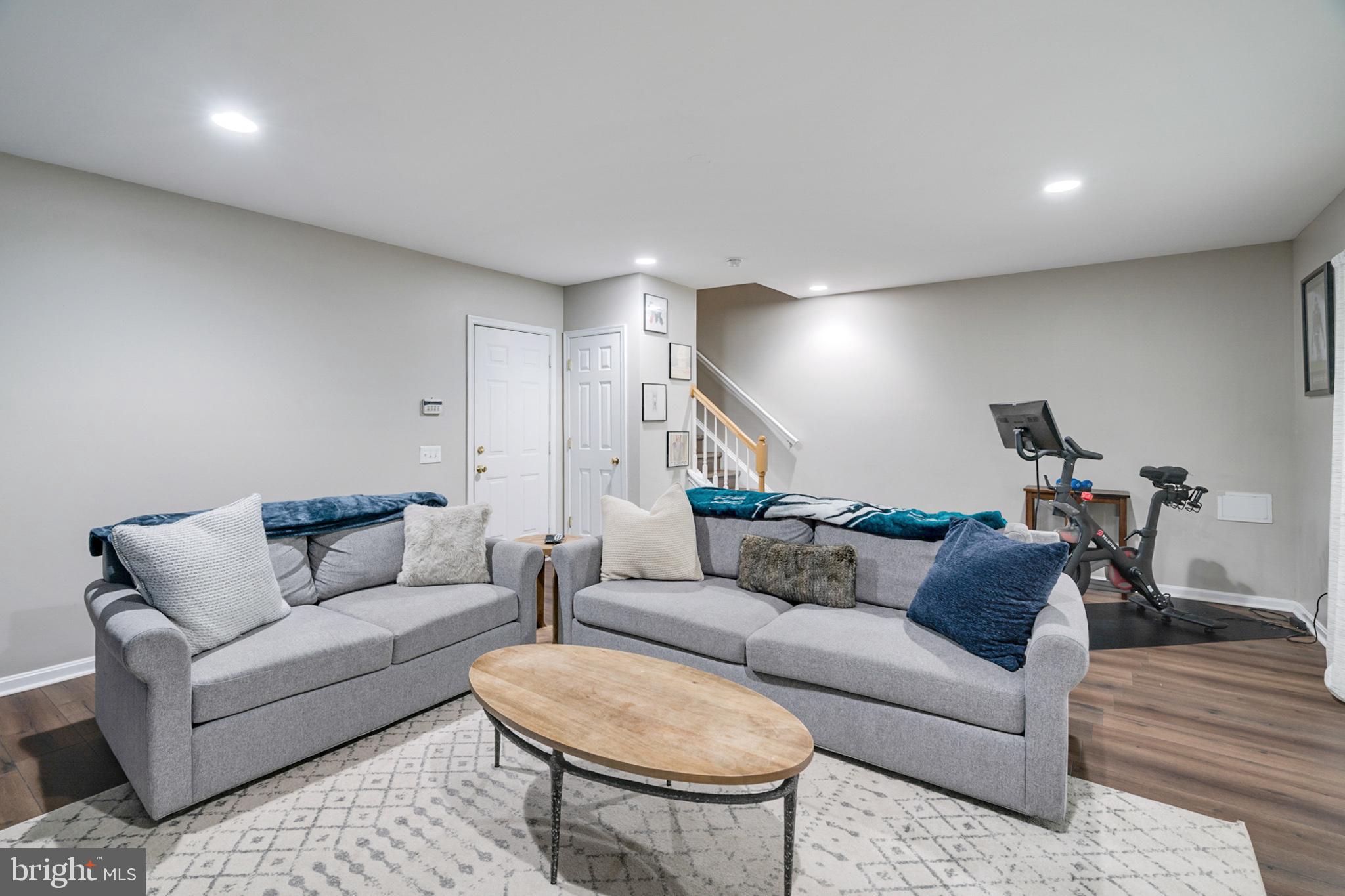 ANDORRA WOODS - Residential