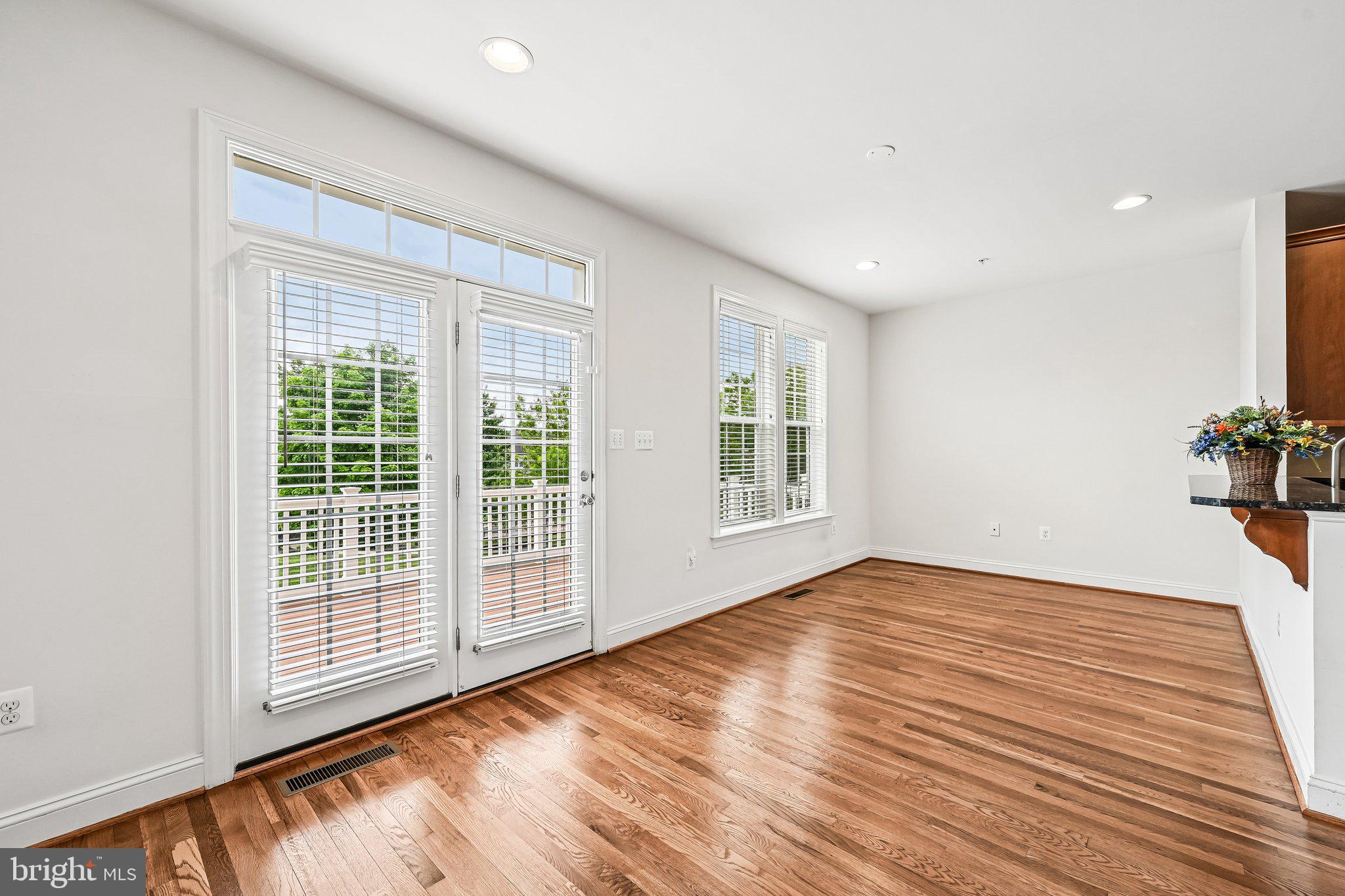 URBANA HIGHLANDS - Residential