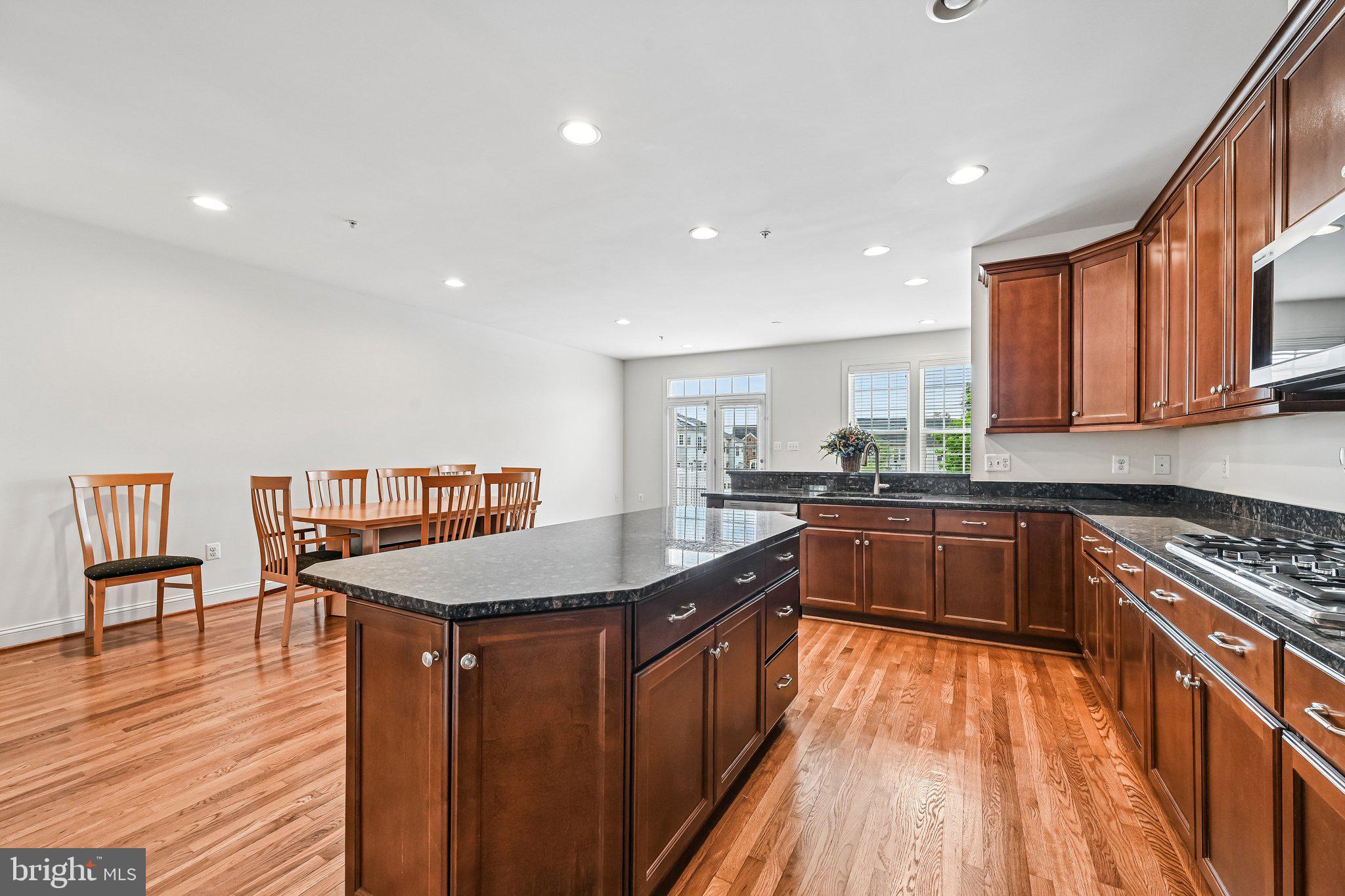 URBANA HIGHLANDS - Residential