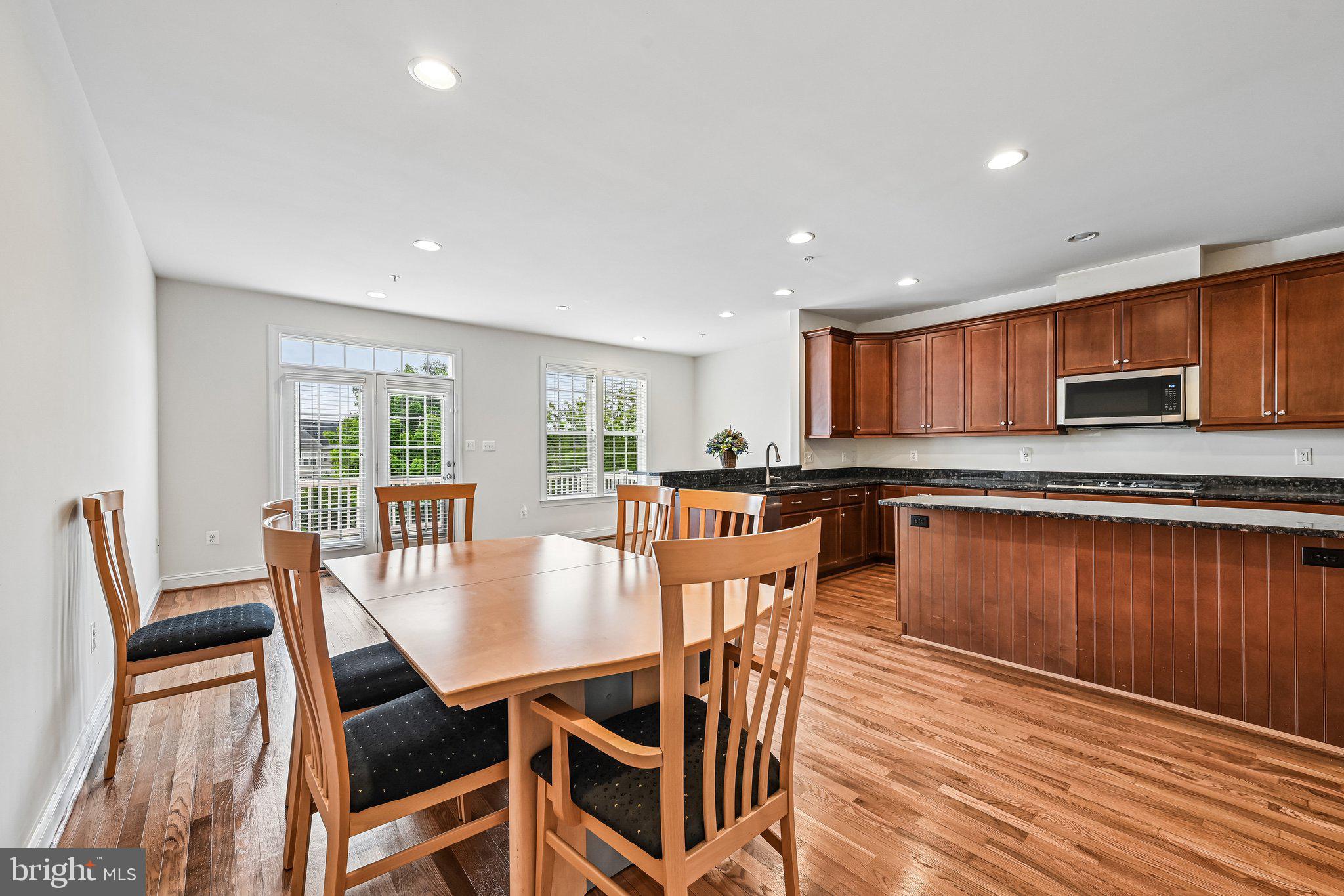 URBANA HIGHLANDS - Residential