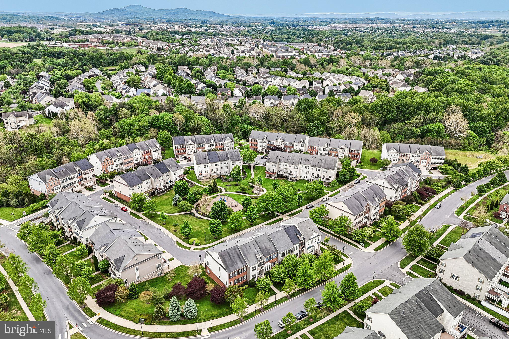 URBANA HIGHLANDS - Residential