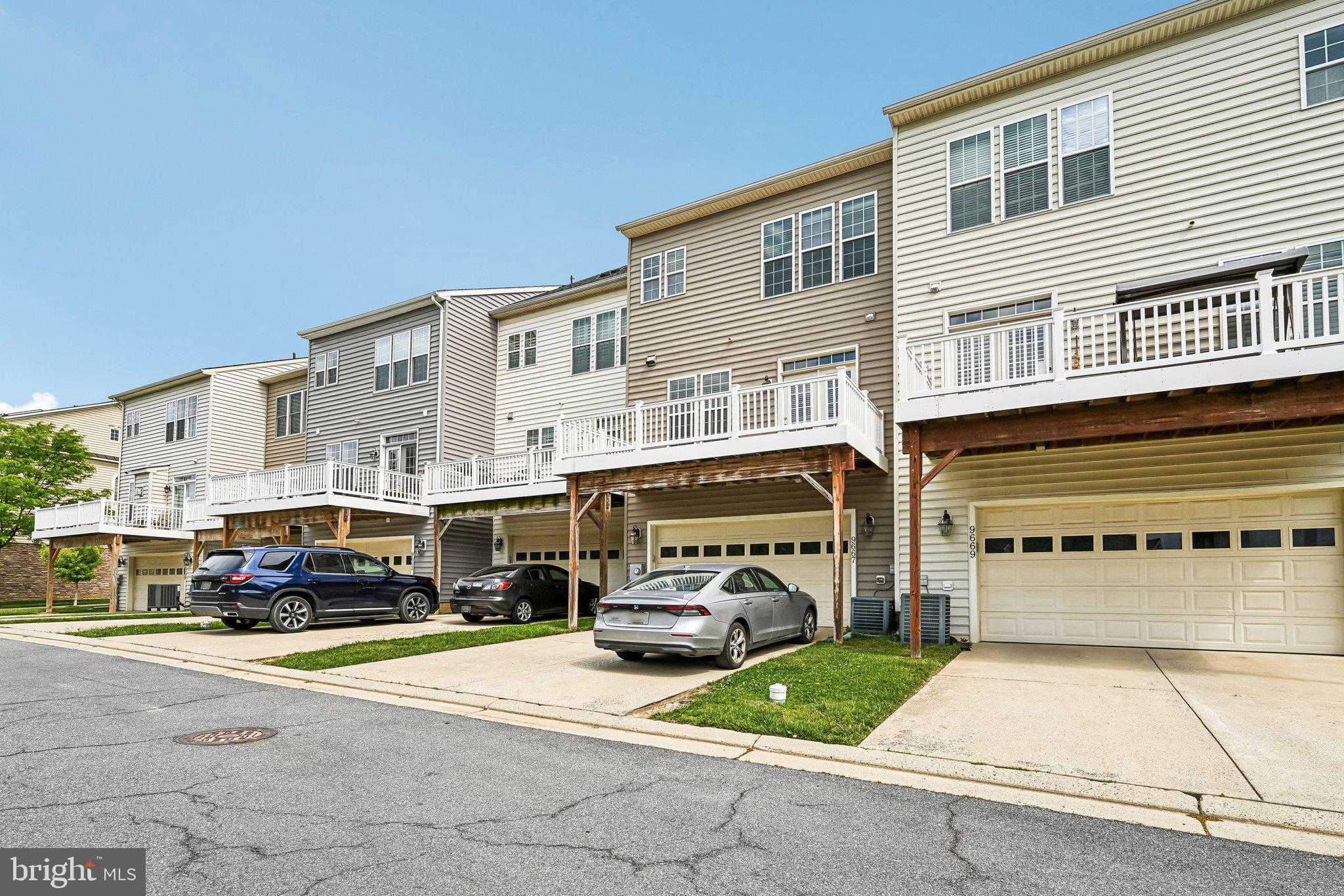 URBANA HIGHLANDS - Residential