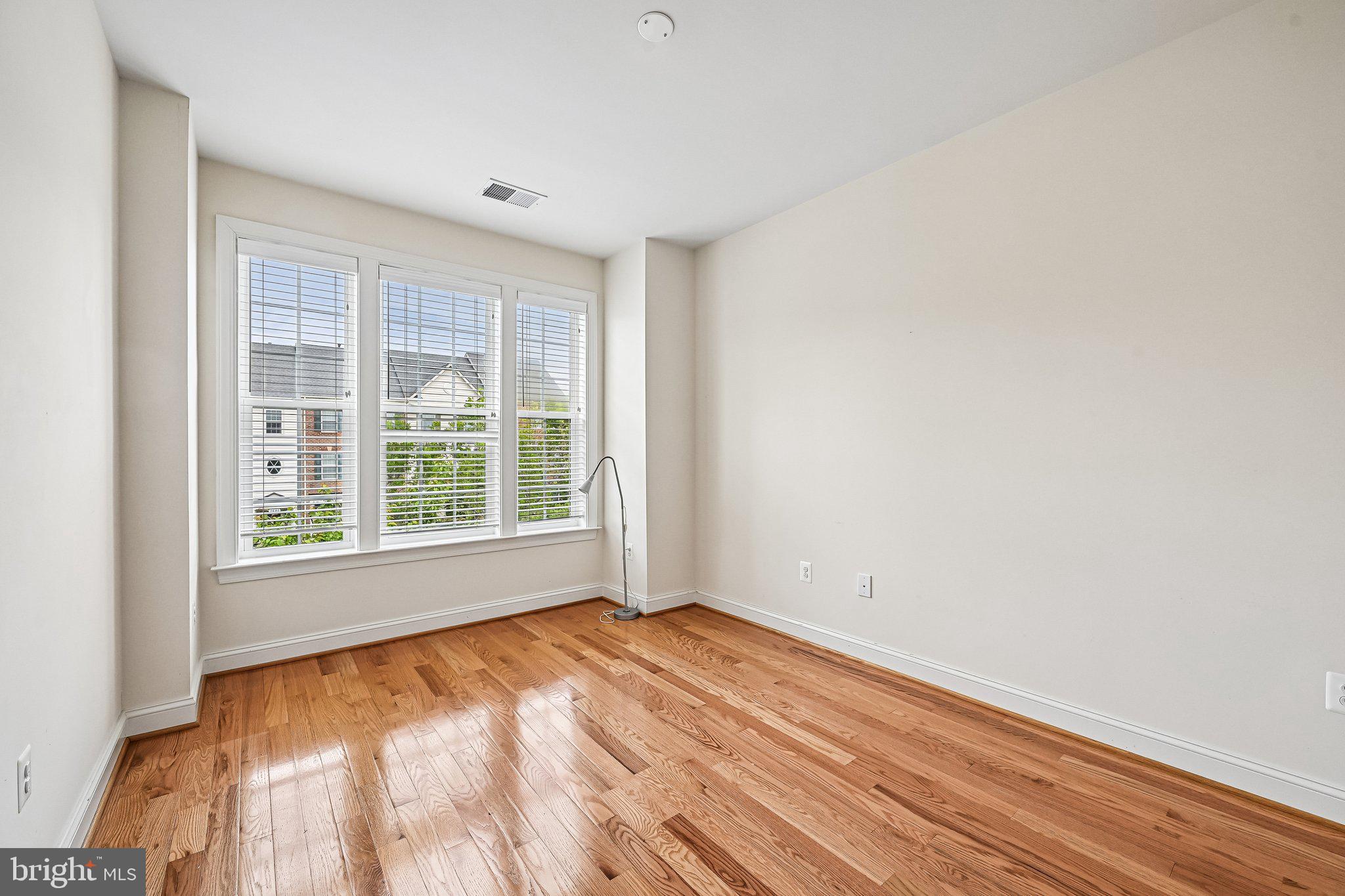 URBANA HIGHLANDS - Residential