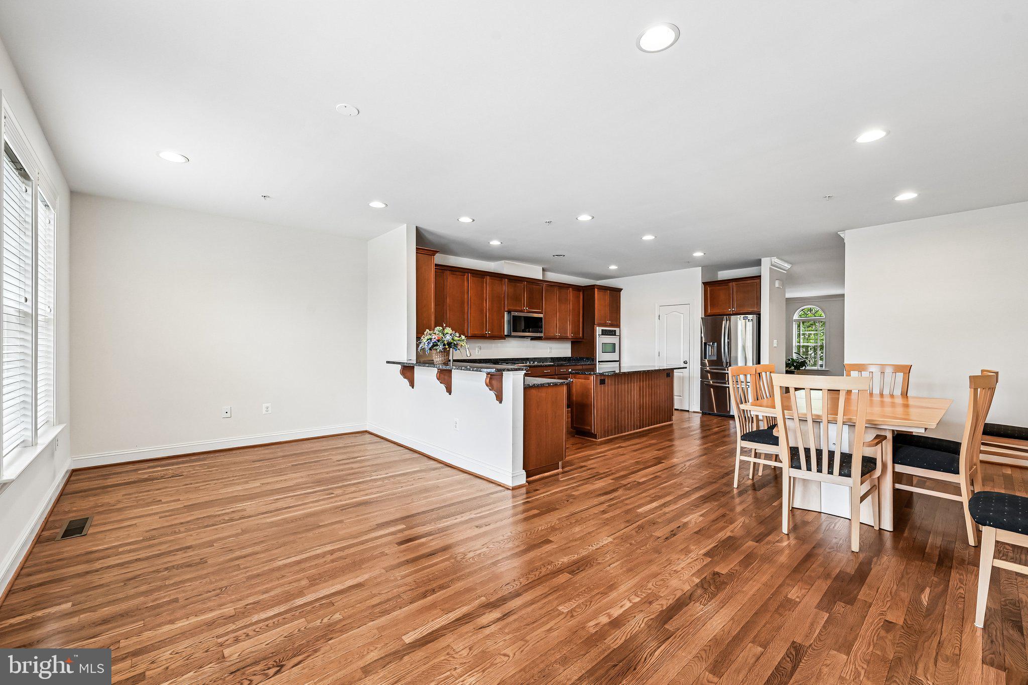 URBANA HIGHLANDS - Residential