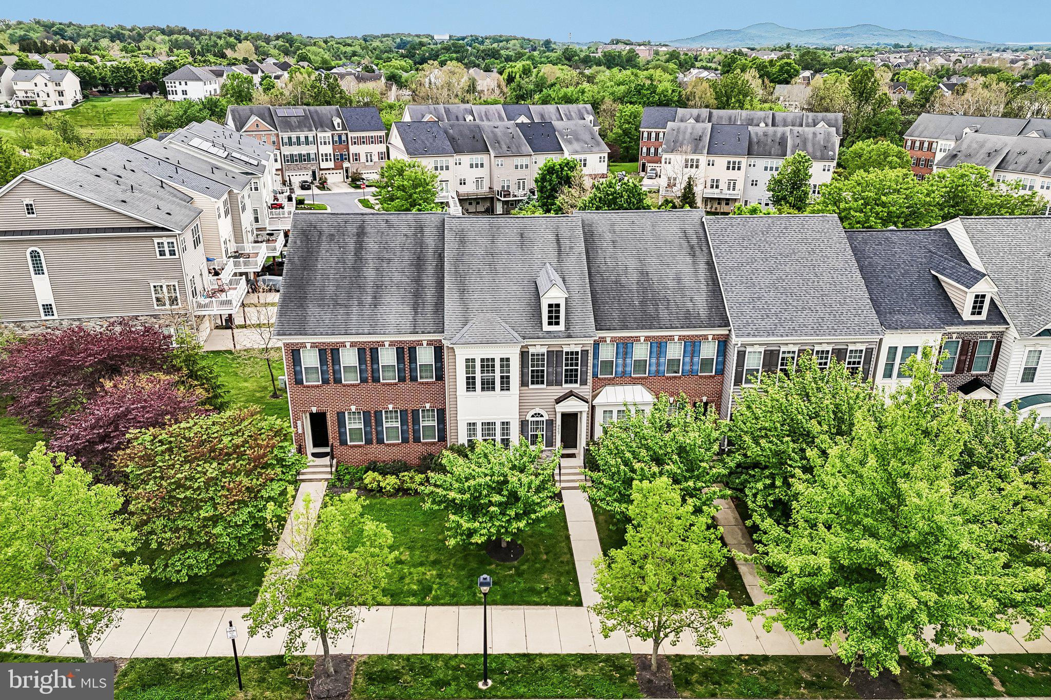 URBANA HIGHLANDS - Residential