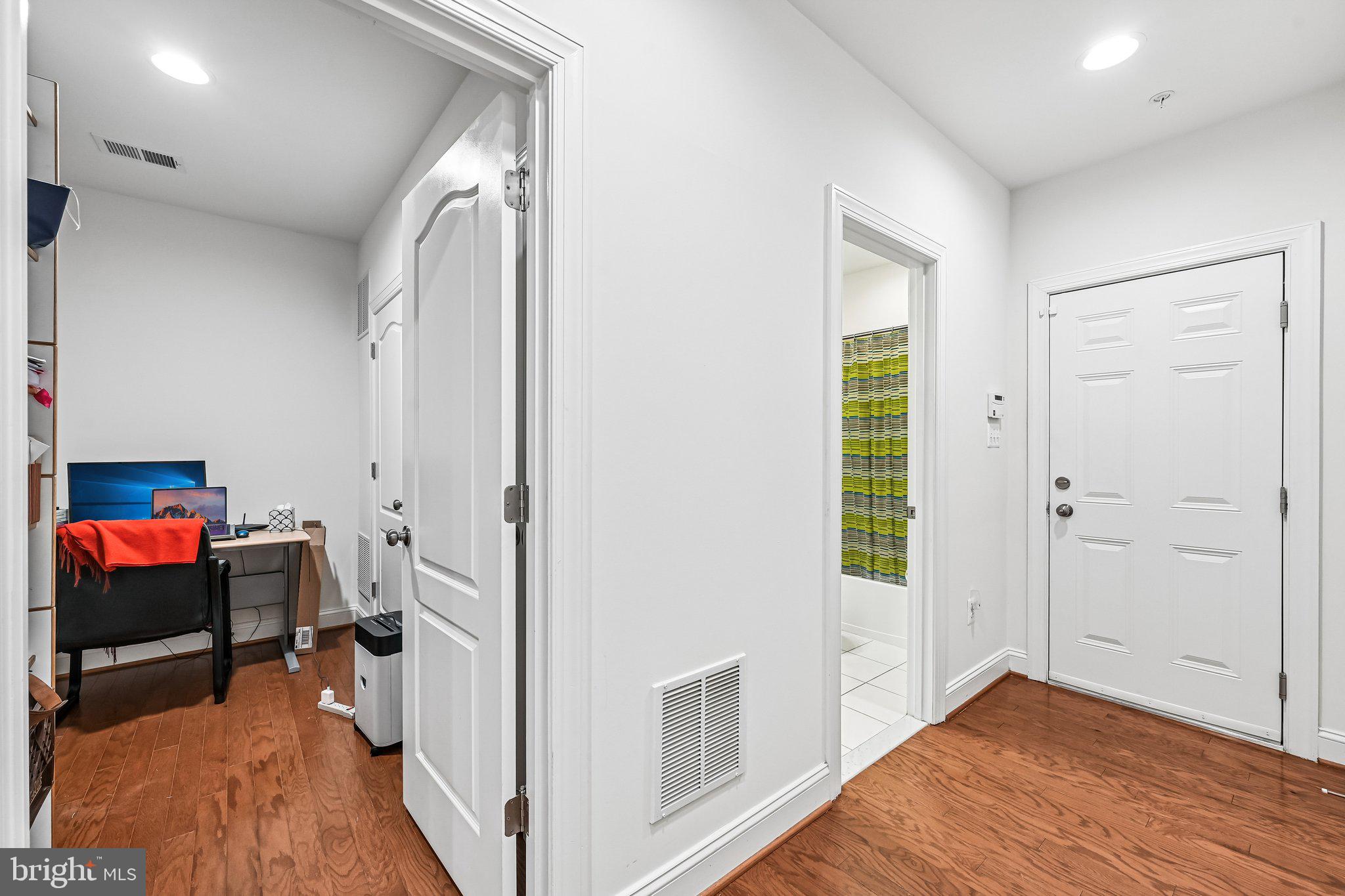 URBANA HIGHLANDS - Residential