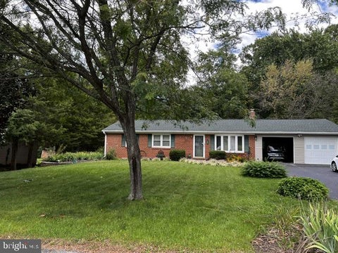 Homes For Sale - 13860 Edgewood Drive<br/> WAYNESBORO, PA 17268