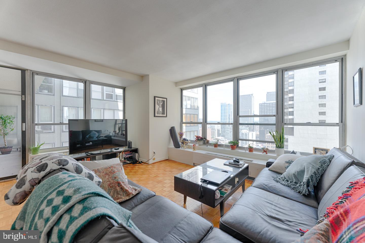 RITTENHOUSE SQUARE - Residential Lease