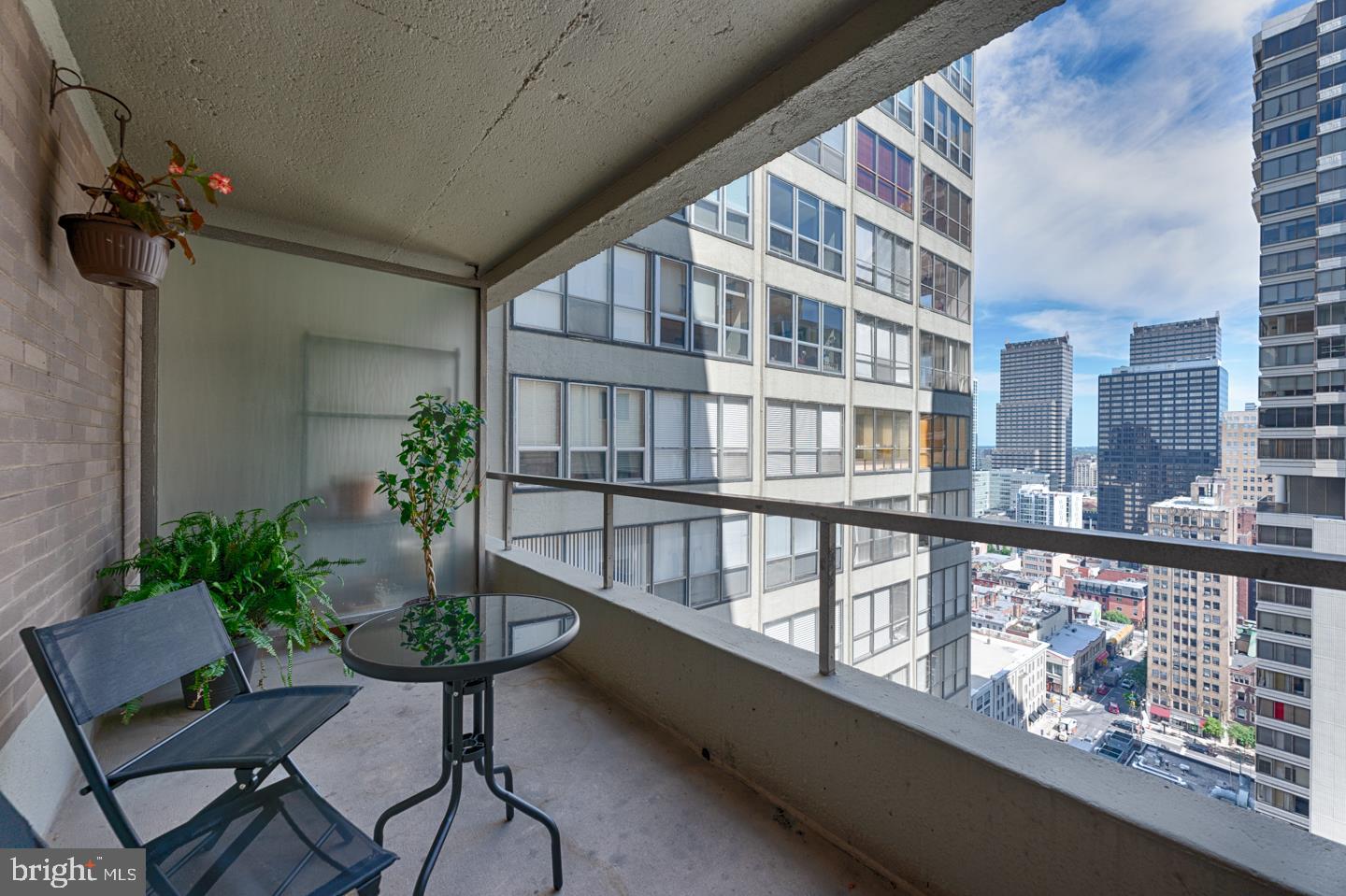 RITTENHOUSE SQUARE - Residential Lease