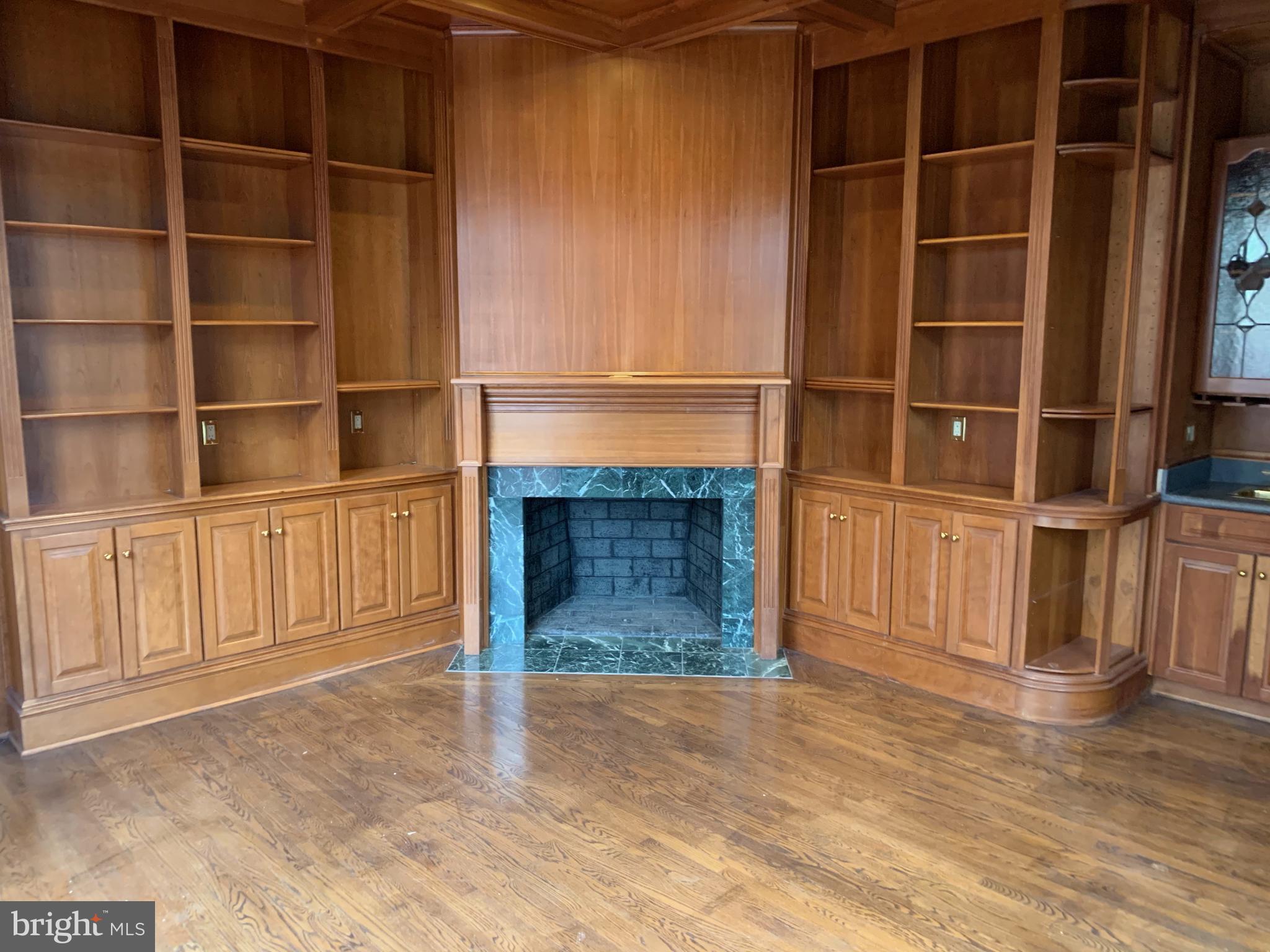 BASIL COURT - Residential