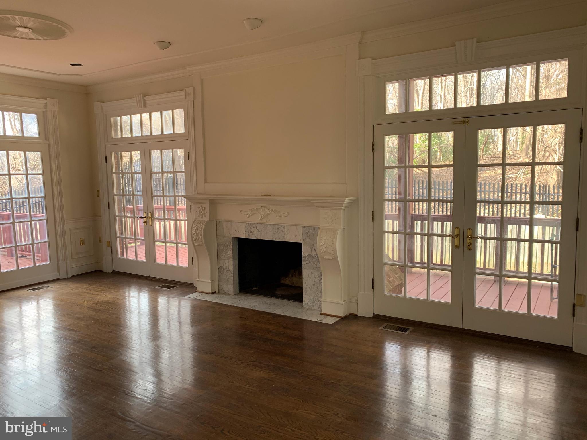 BASIL COURT - Residential