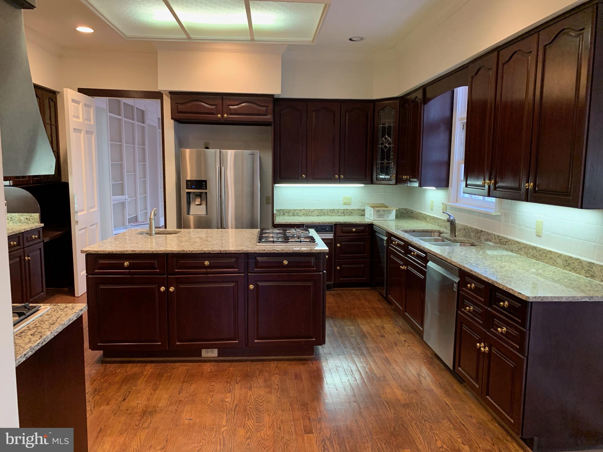 BASIL COURT - Residential