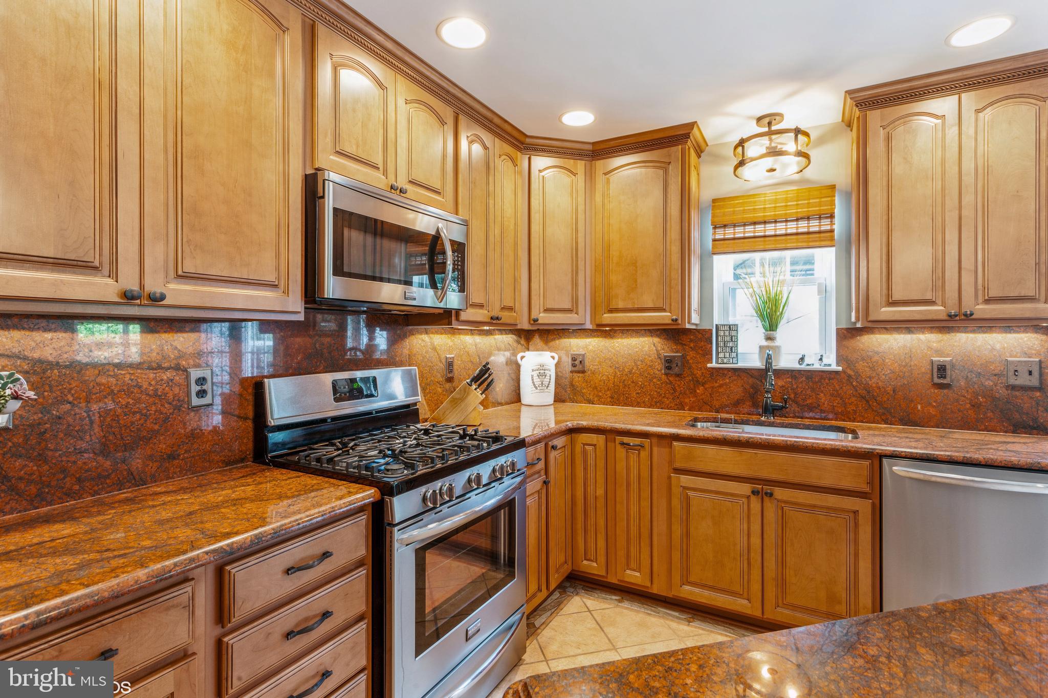 DIAMOND HILLS - Residential