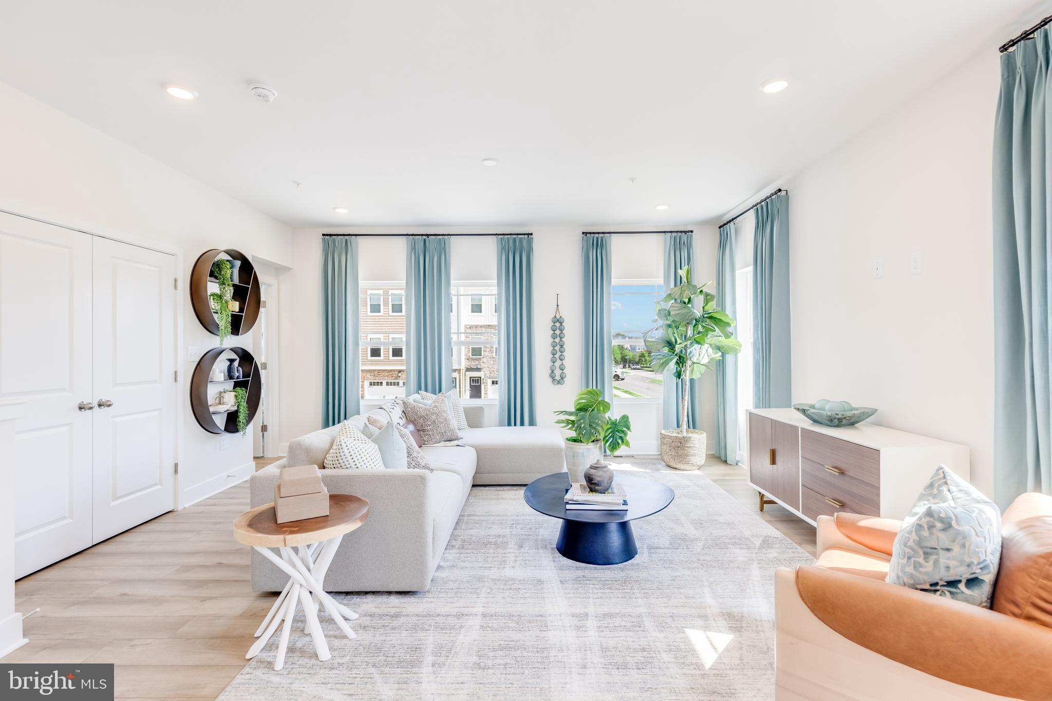 2212 WINTERBERRY LANE