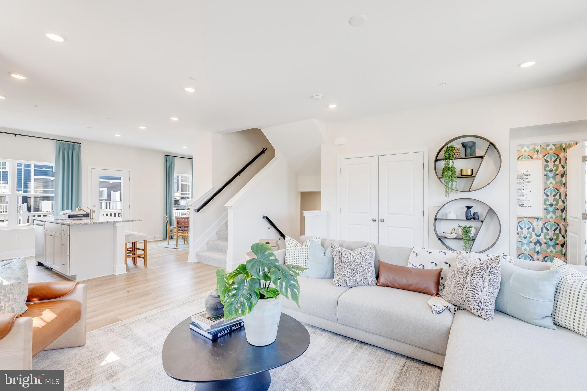 2212 WINTERBERRY LANE