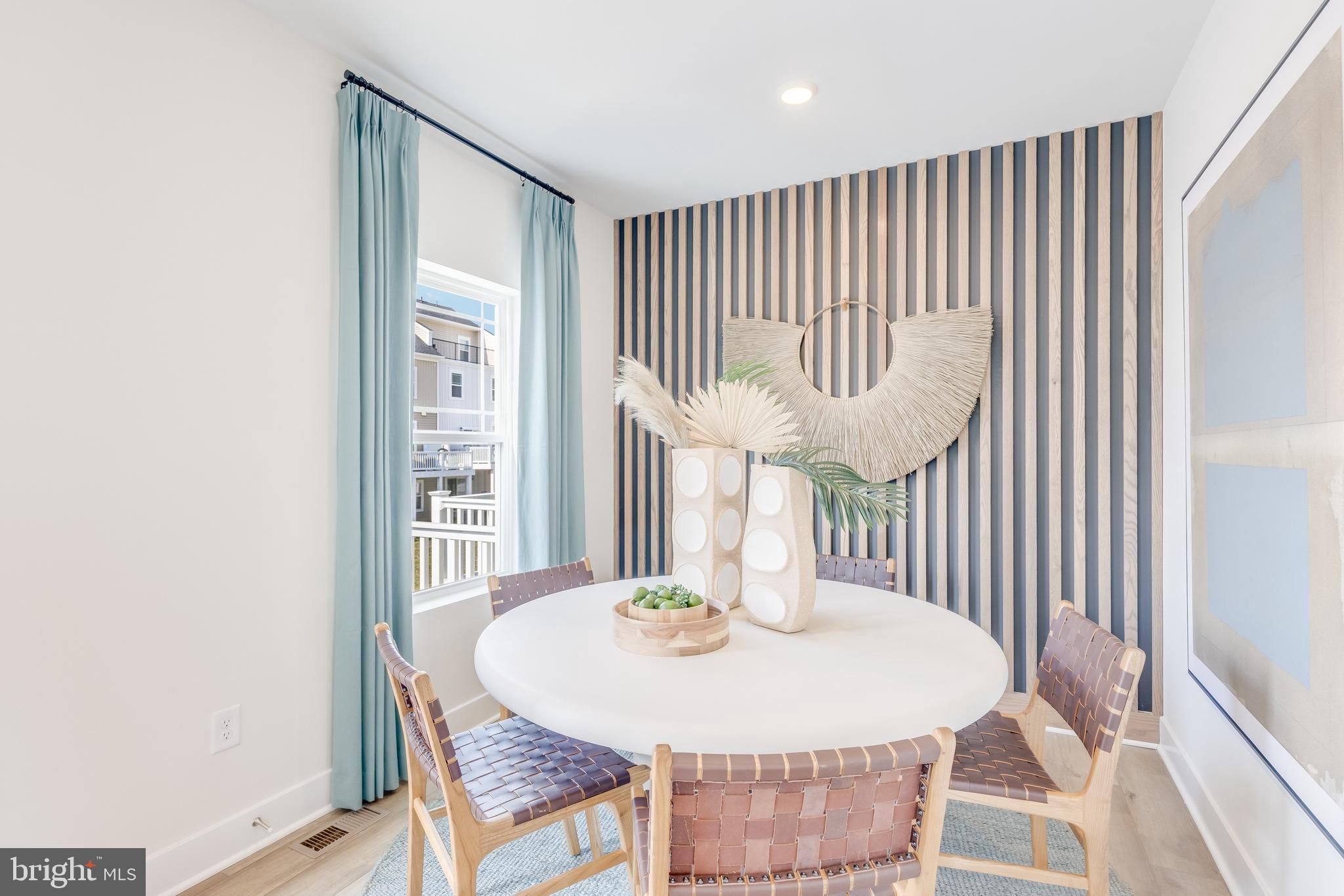 2212 WINTERBERRY LANE