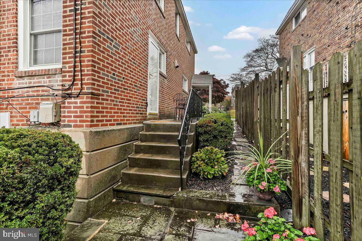 DREXEL PARK GARDEN - Residential