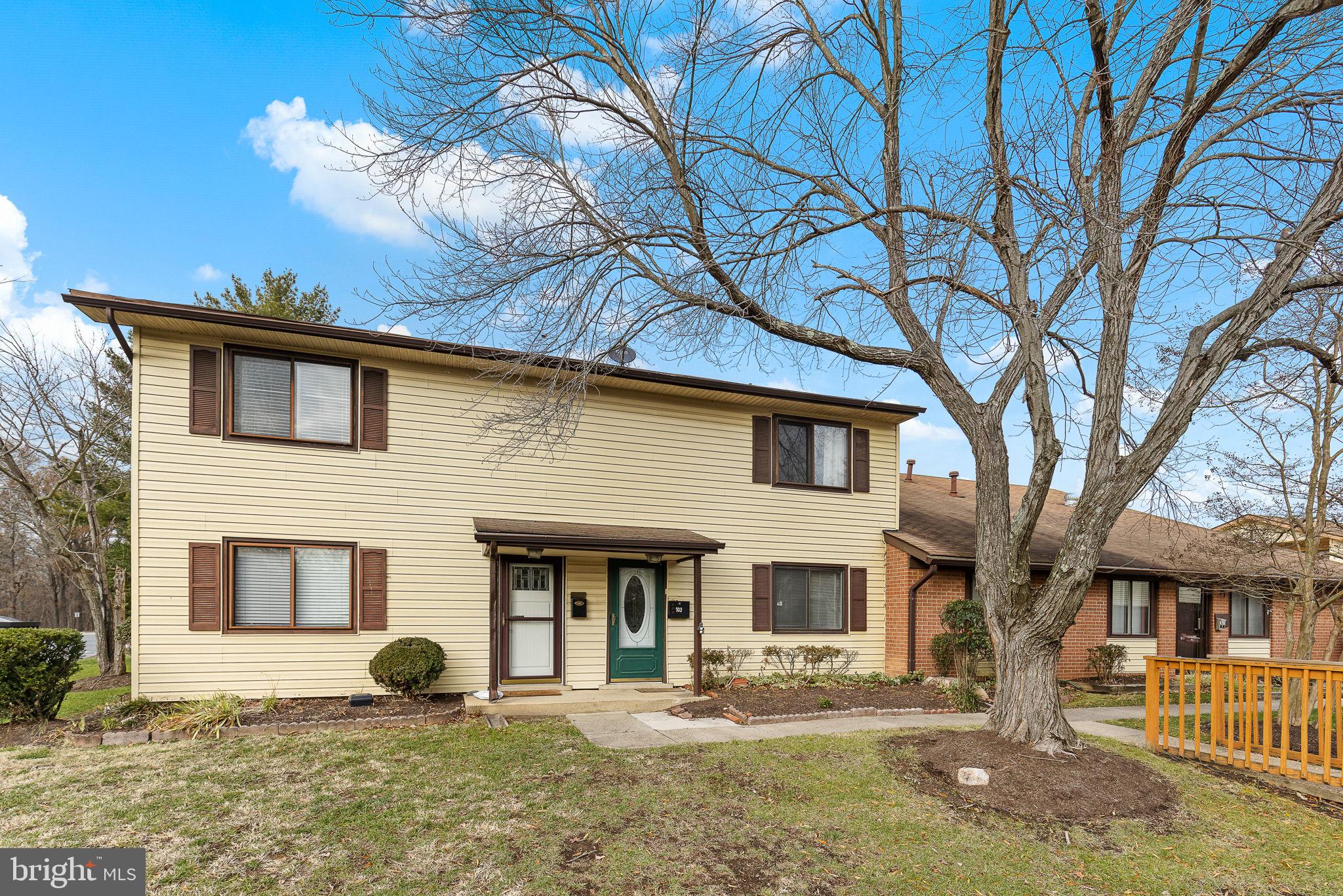 PINEWOOD LAWNS - Residential