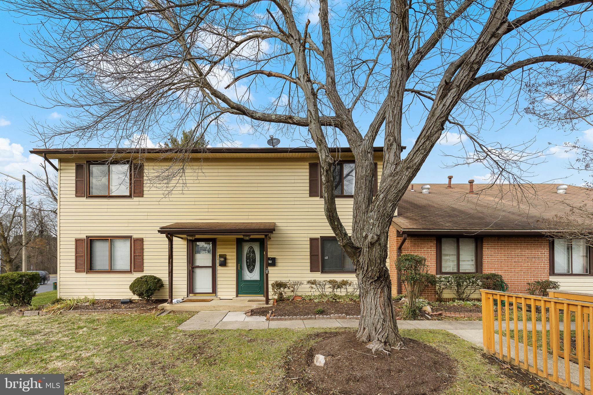 PINEWOOD LAWNS - Residential