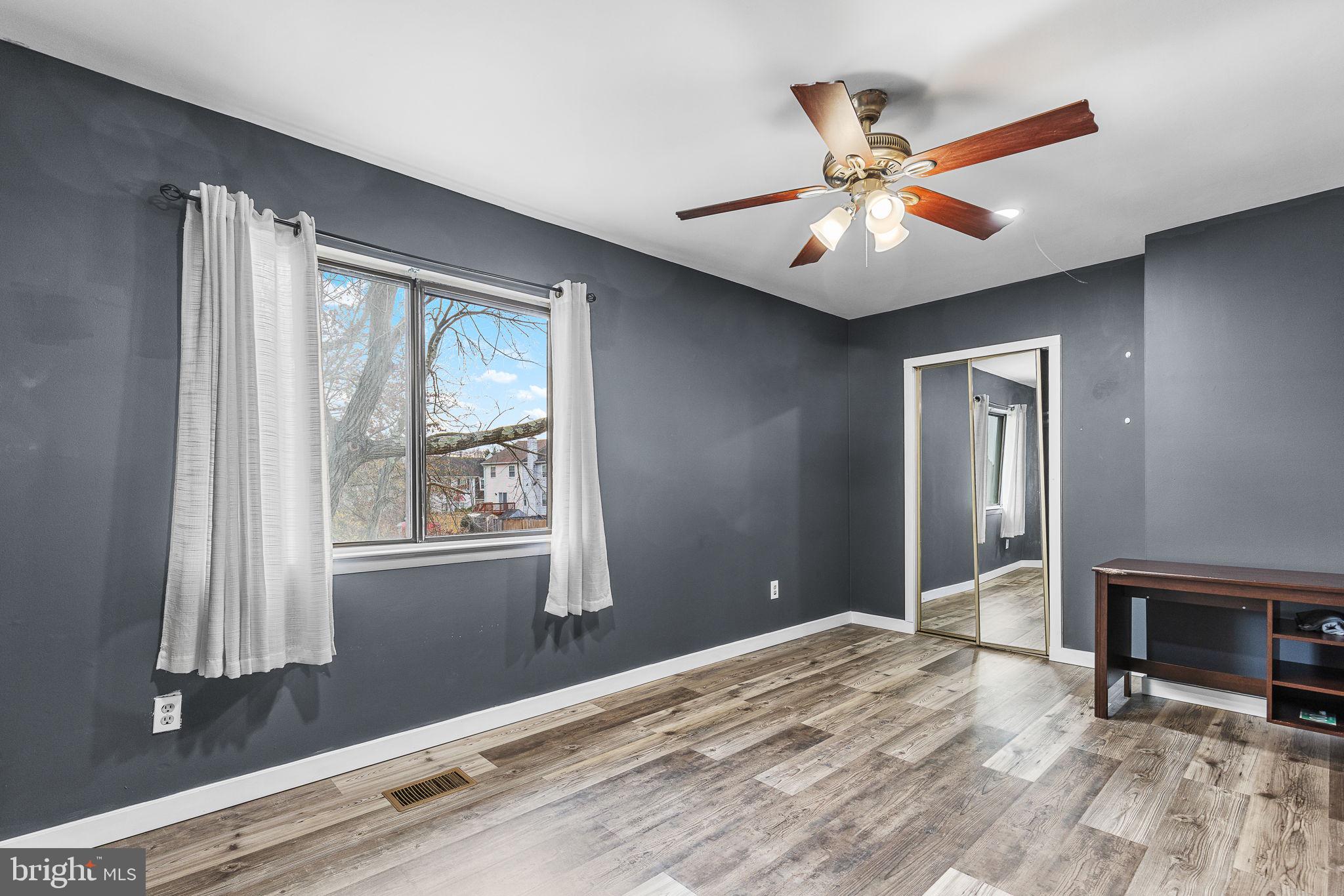 PINEWOOD LAWNS - Residential