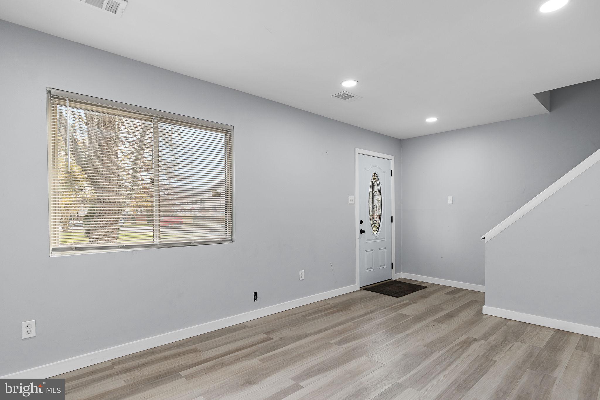 PINEWOOD LAWNS - Residential