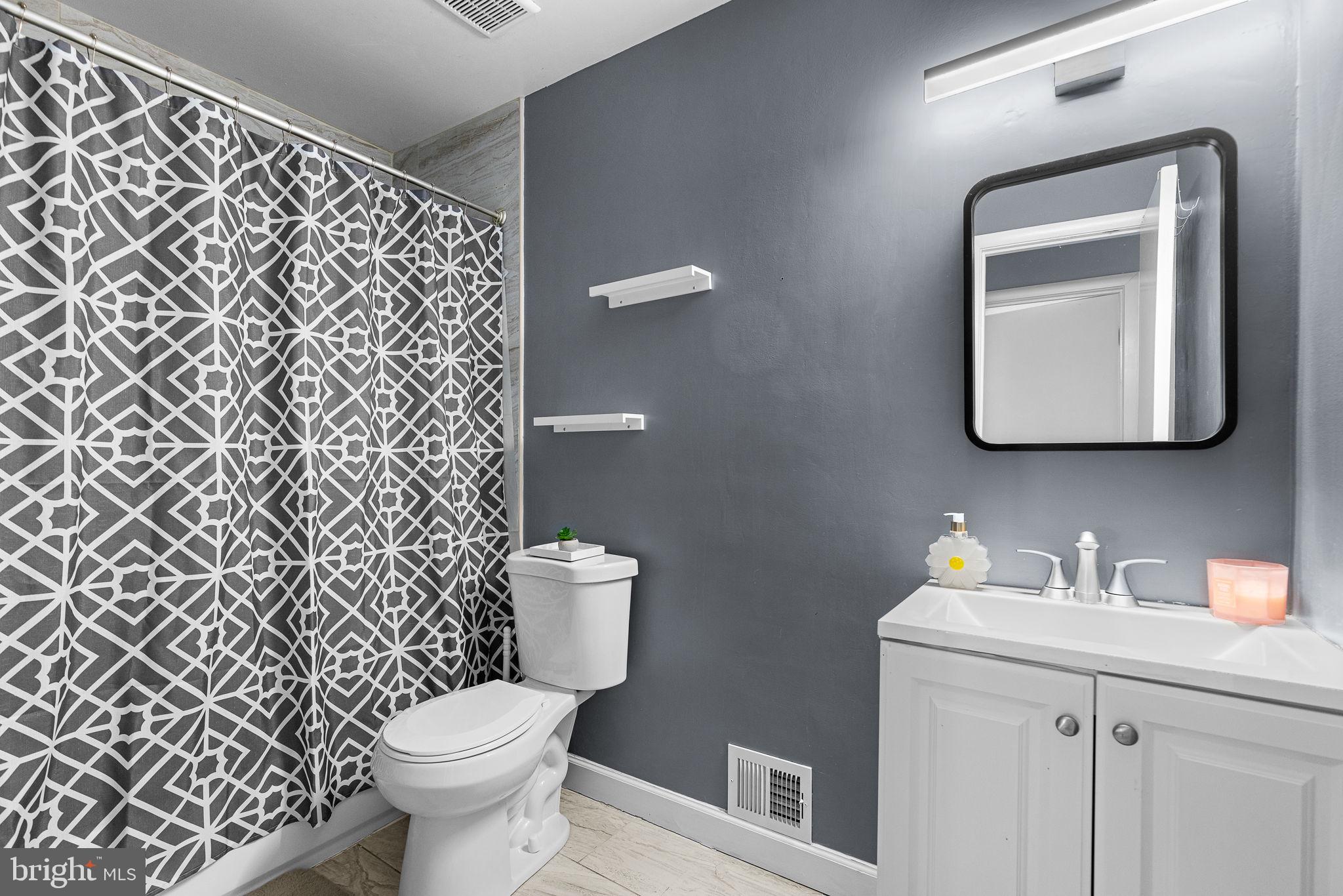 PINEWOOD LAWNS - Residential