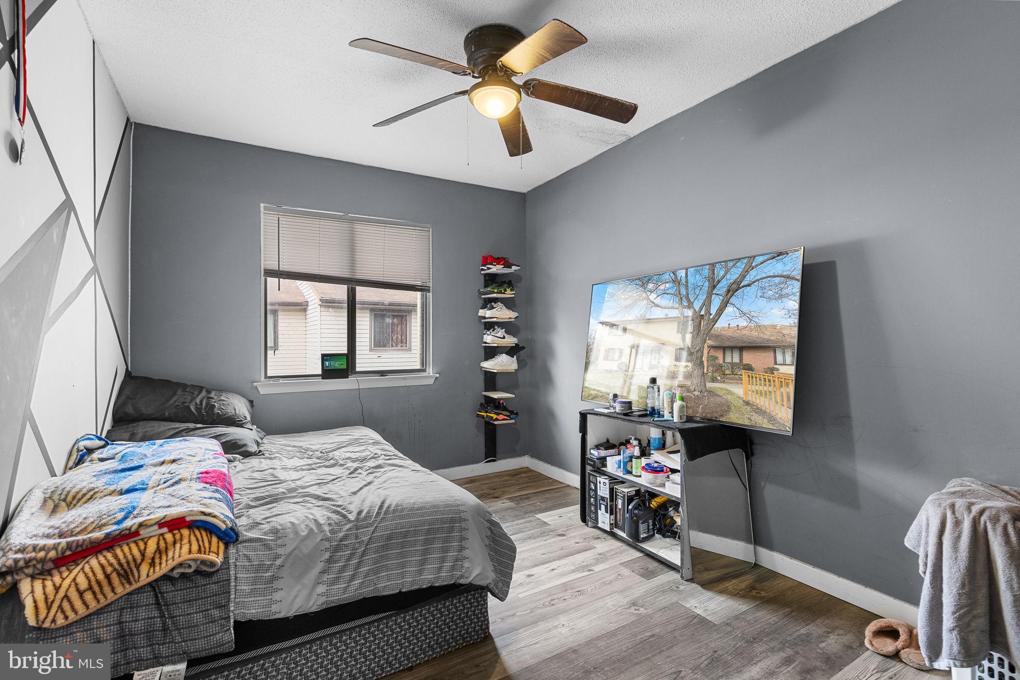 PINEWOOD LAWNS - Residential