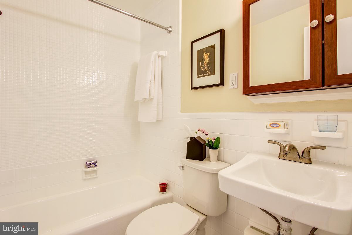 MANOR CIRCLE CODM - Residential