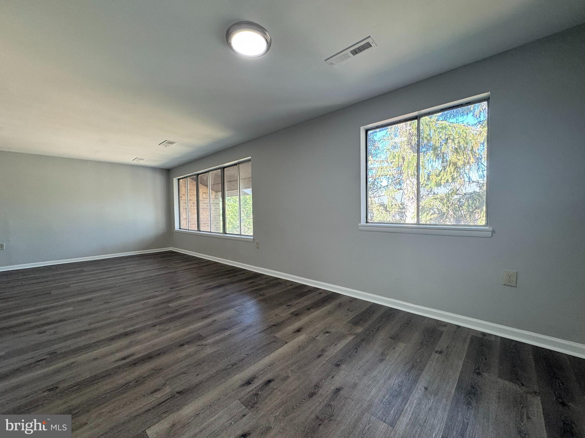 NORMANDIE ON THE LAKE I - Residential