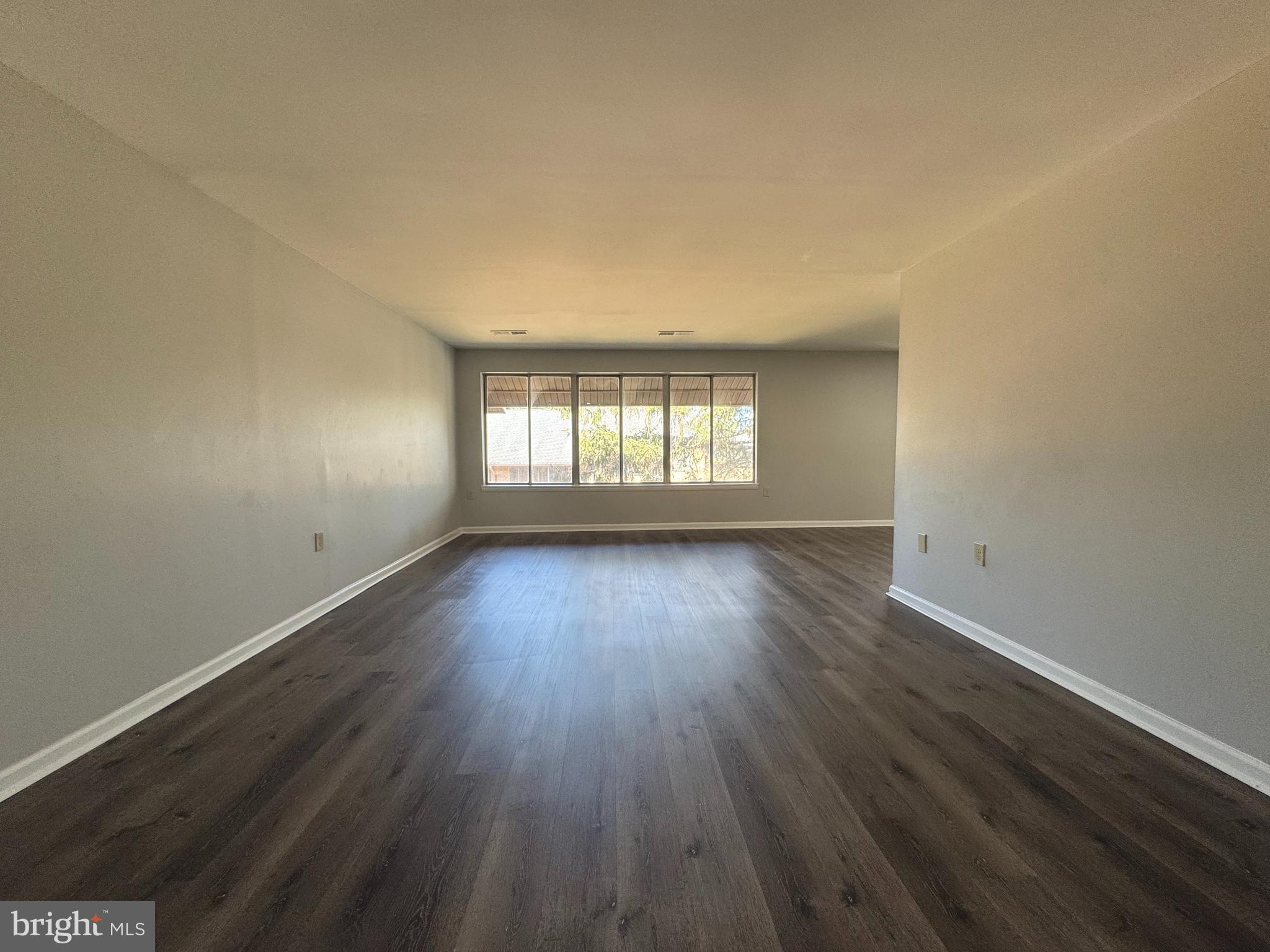 NORMANDIE ON THE LAKE I - Residential