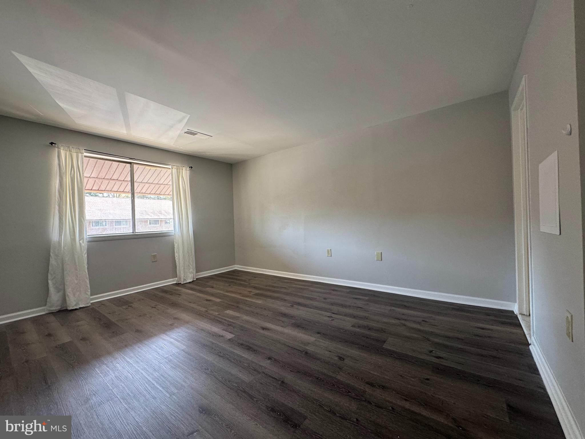 NORMANDIE ON THE LAKE I - Residential