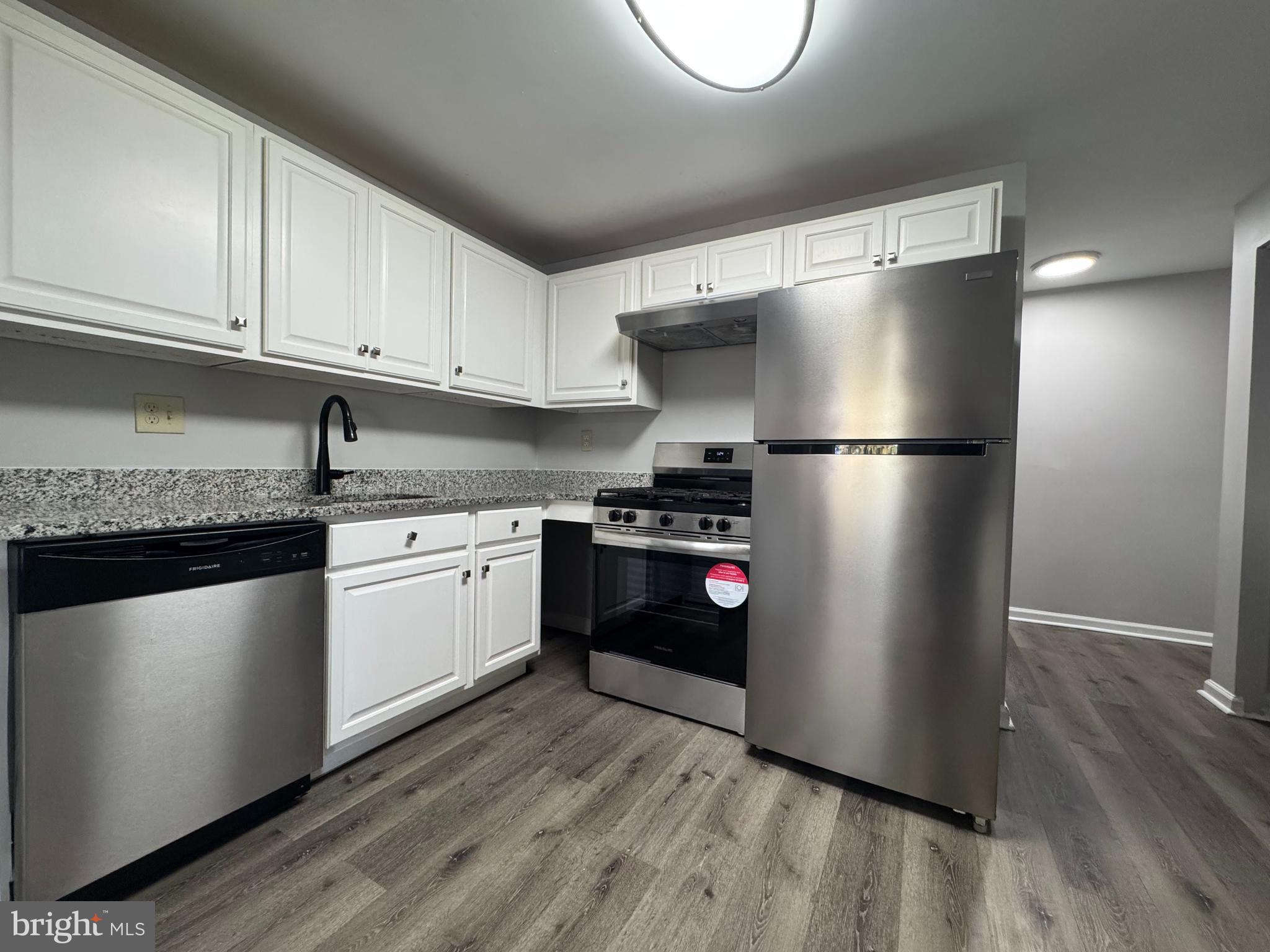 NORMANDIE ON THE LAKE I - Residential