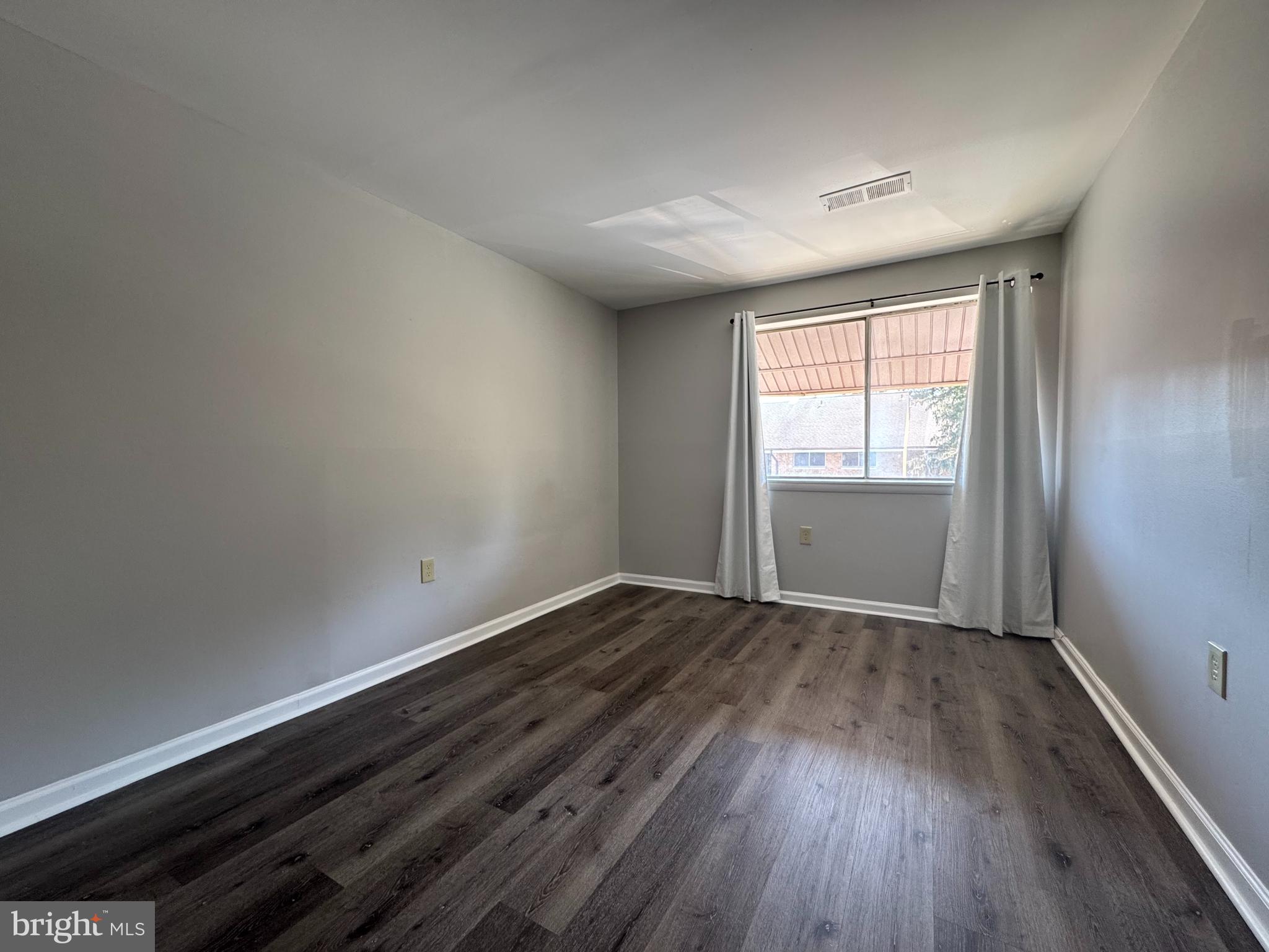 NORMANDIE ON THE LAKE I - Residential