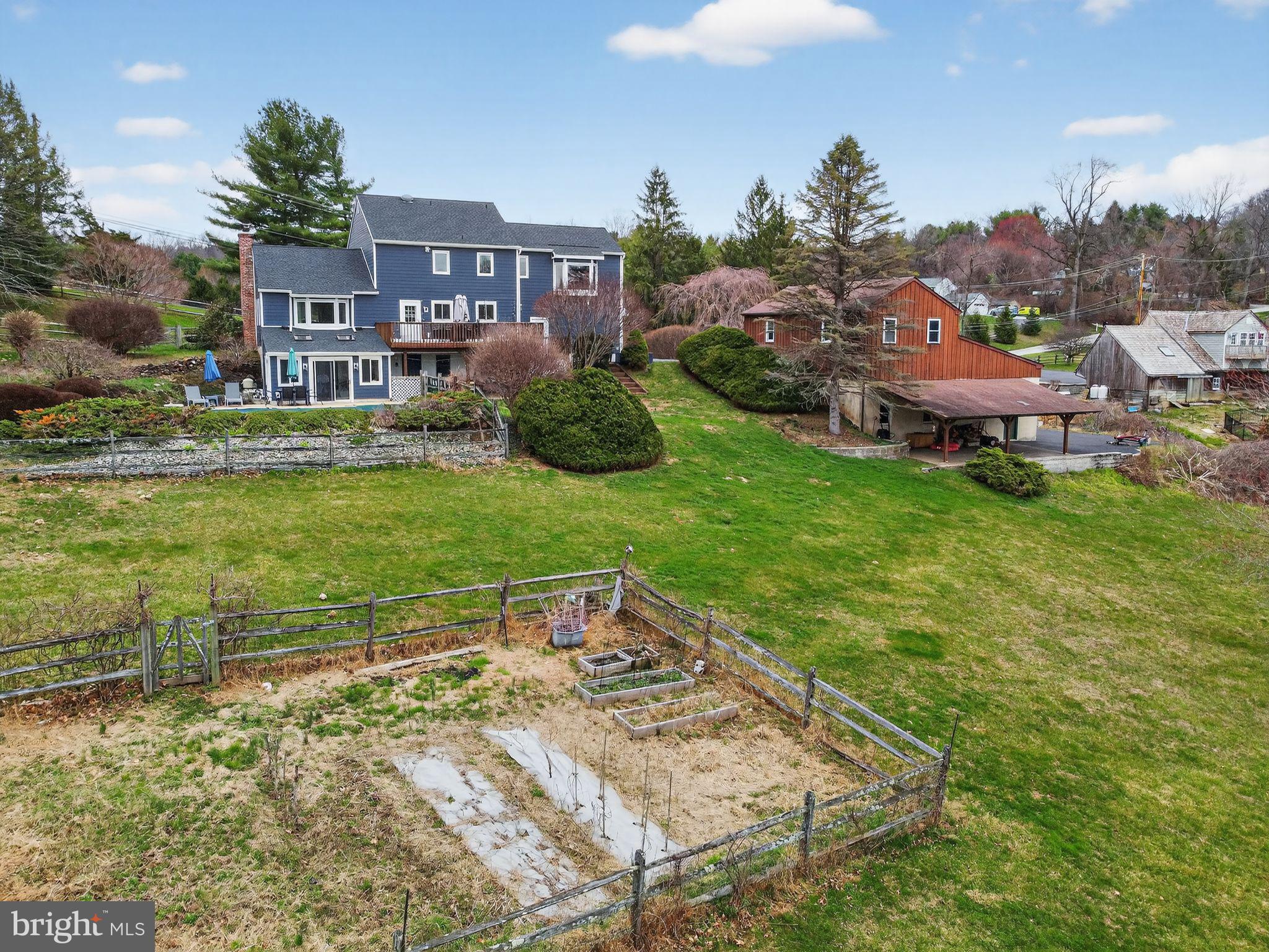 HIGH MEADOW - Residential