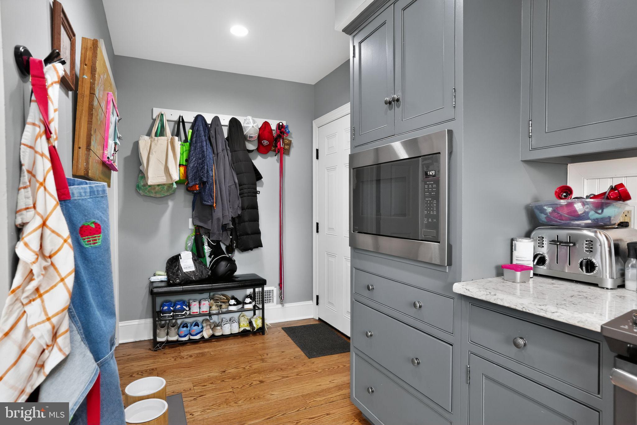 HIGH MEADOW - Residential