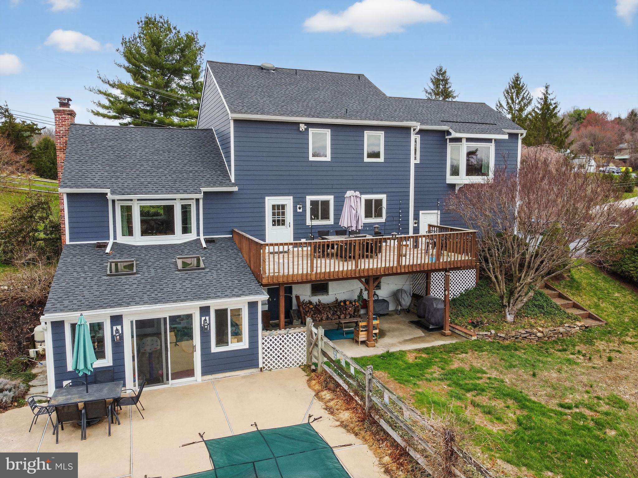 HIGH MEADOW - Residential