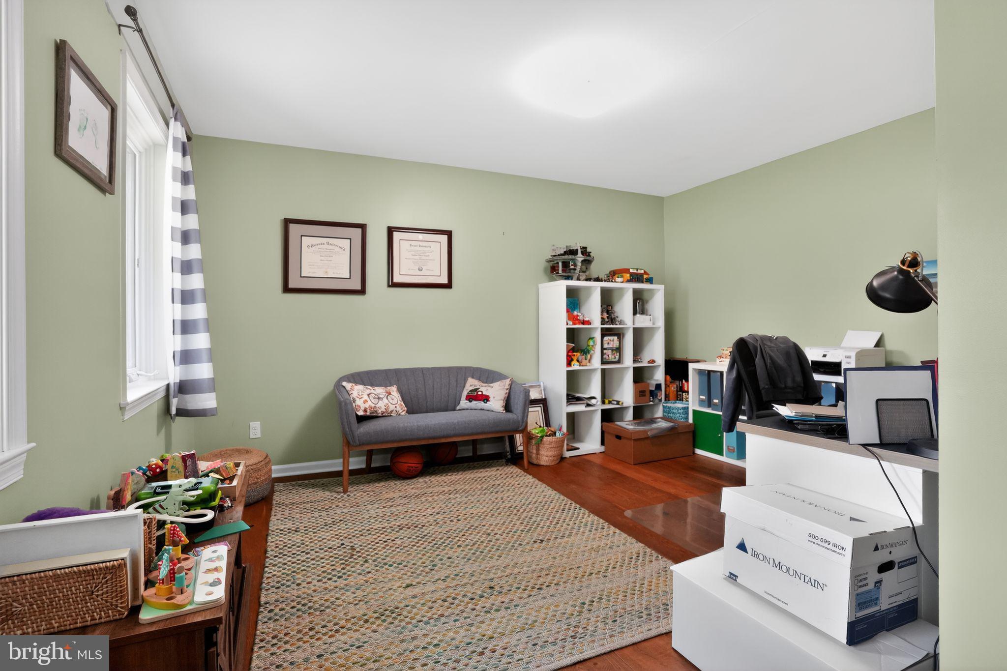 HIGH MEADOW - Residential