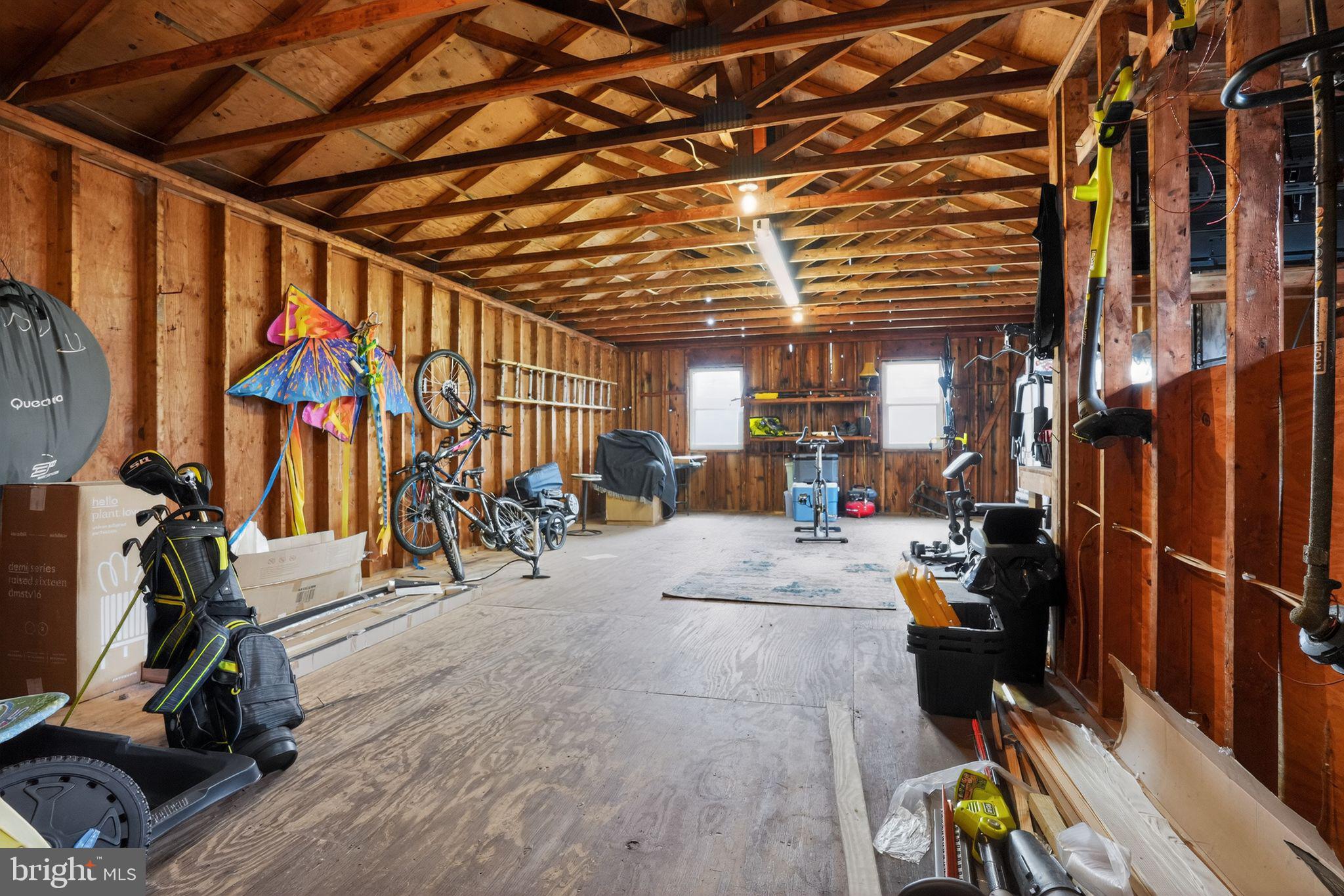 HIGH MEADOW - Residential