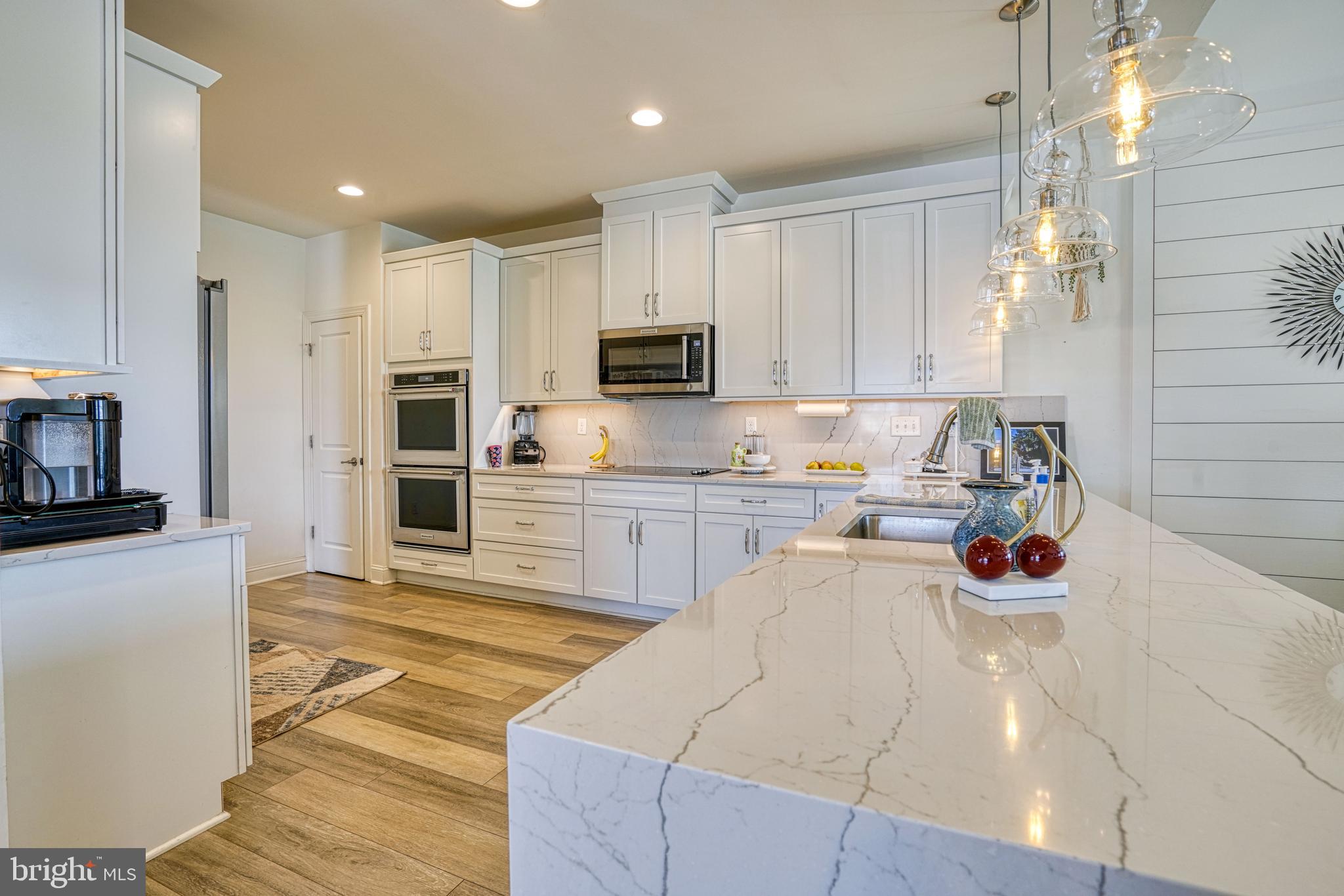 BAY BRIDGE COVE - Residential