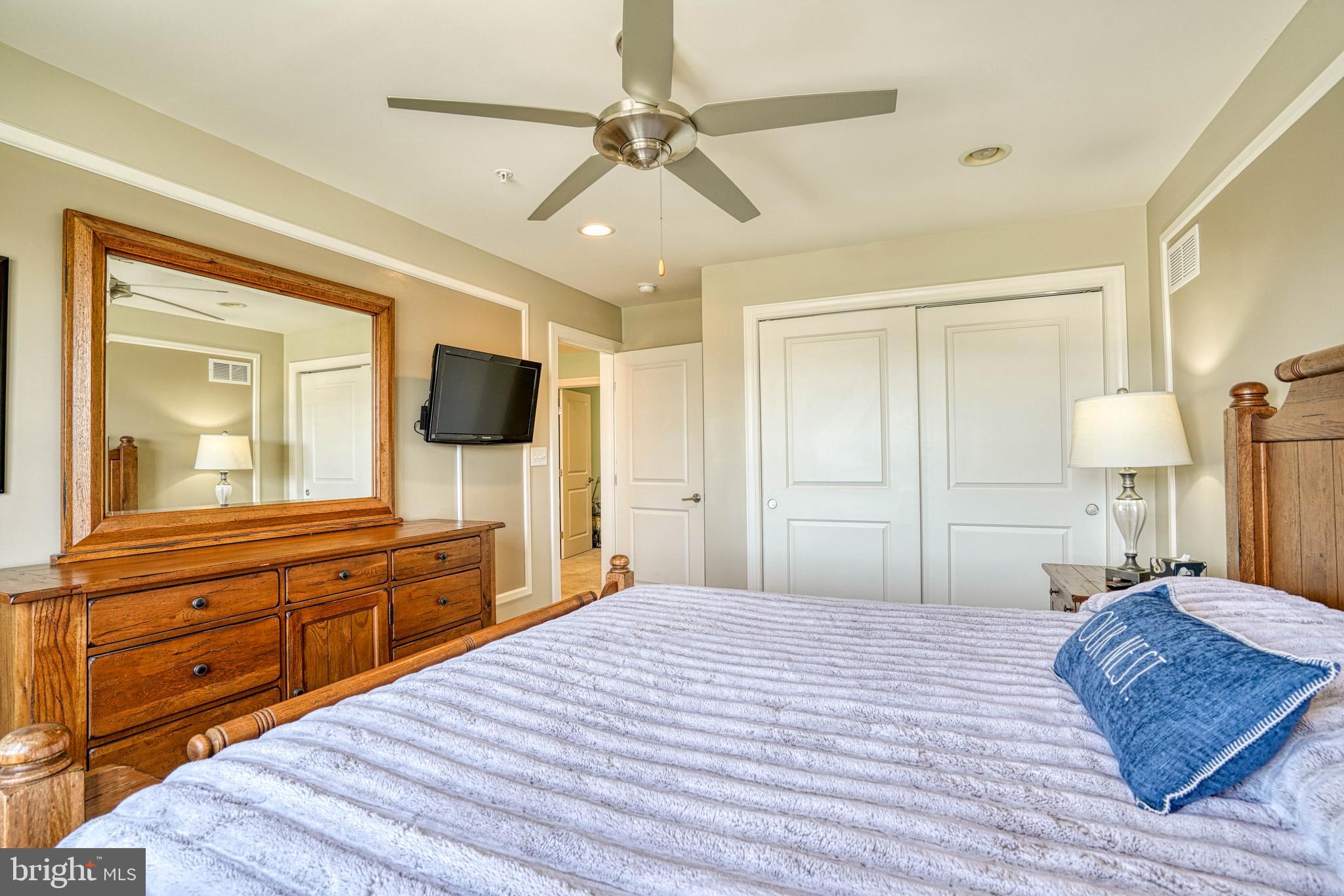 BAY BRIDGE COVE - Residential