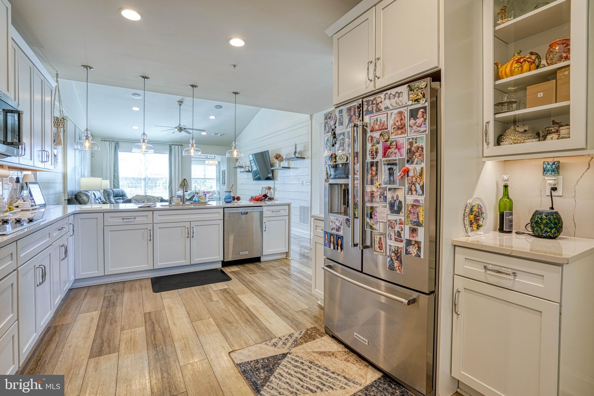 BAY BRIDGE COVE - Residential