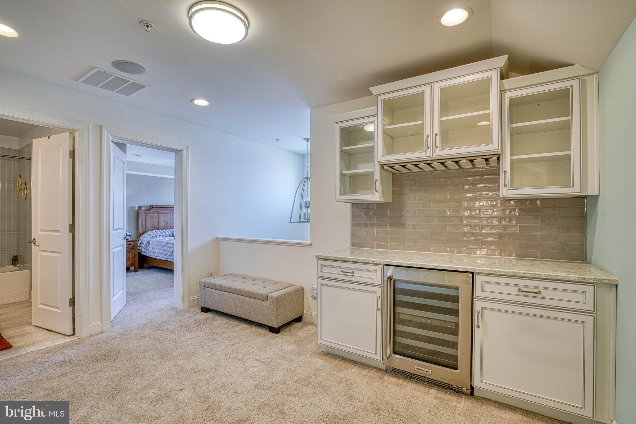 BAY BRIDGE COVE - Residential