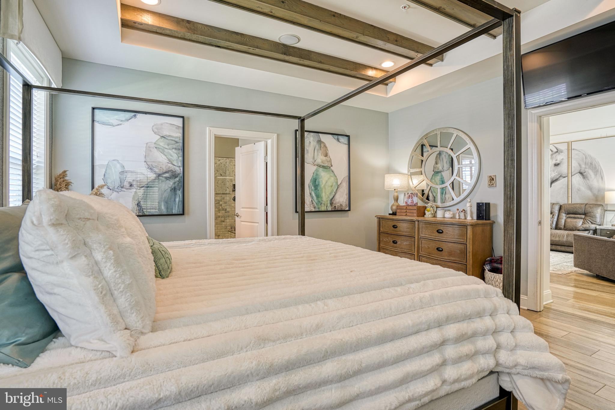 BAY BRIDGE COVE - Residential